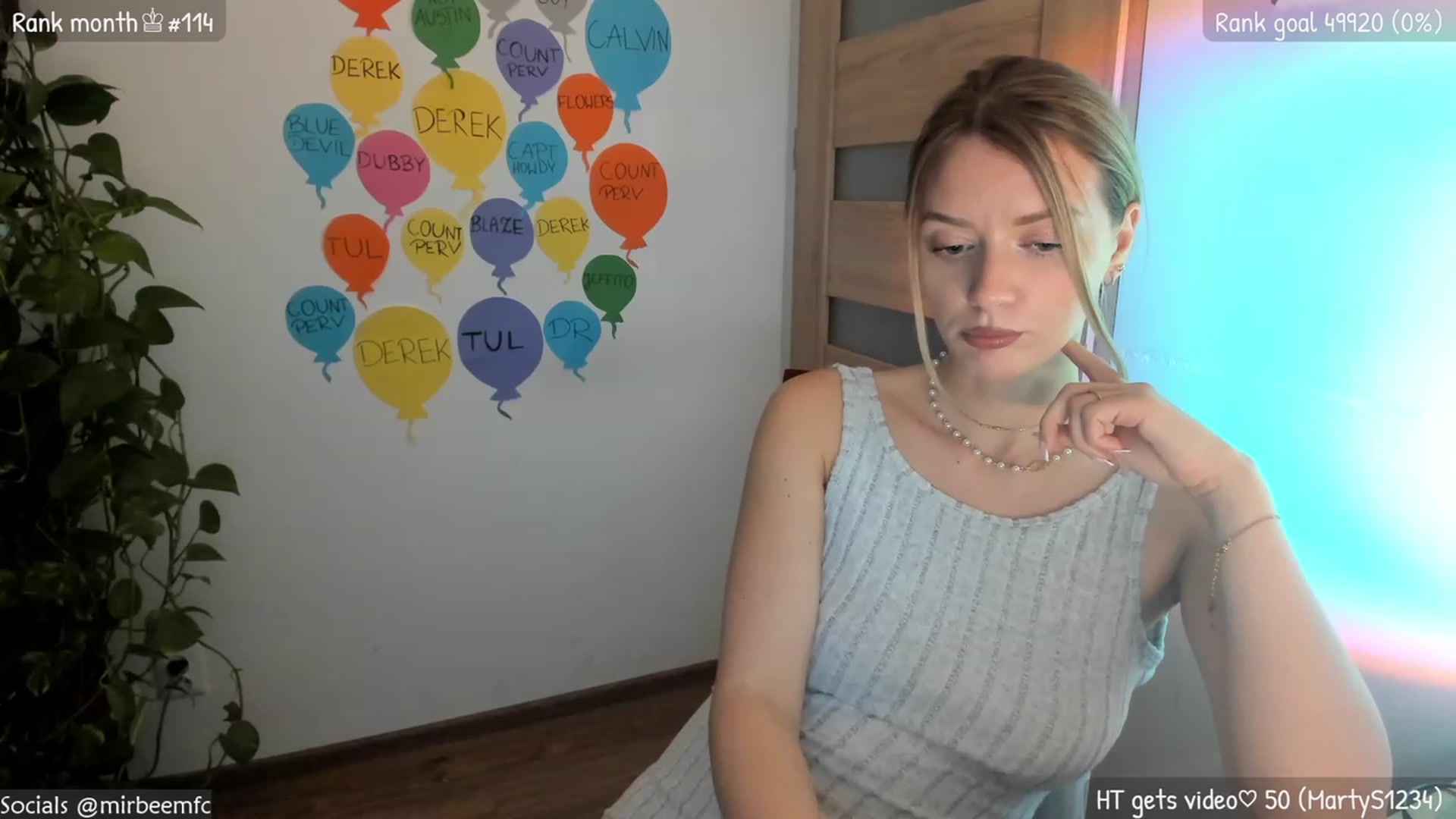Gallery image thumbnail from MirBee's myfreecams stream on, 03/28/2023, 22:02 image 14 of 20