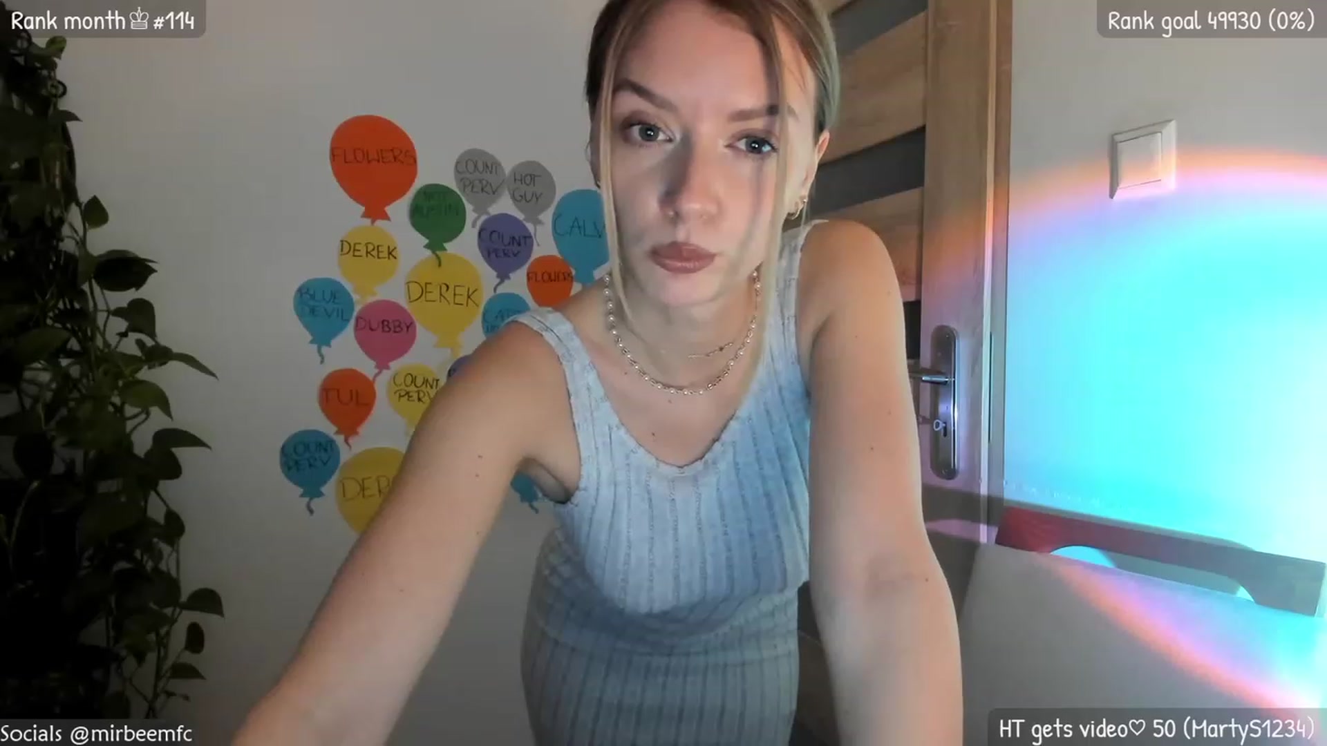 Gallery image thumbnail from MirBee's myfreecams stream on, 03/28/2023, 22:02 image 5 of 20