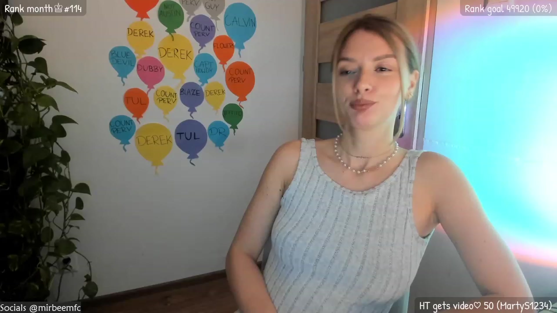 Gallery image thumbnail from MirBee's myfreecams stream on, 03/28/2023, 22:02 image 16 of 20