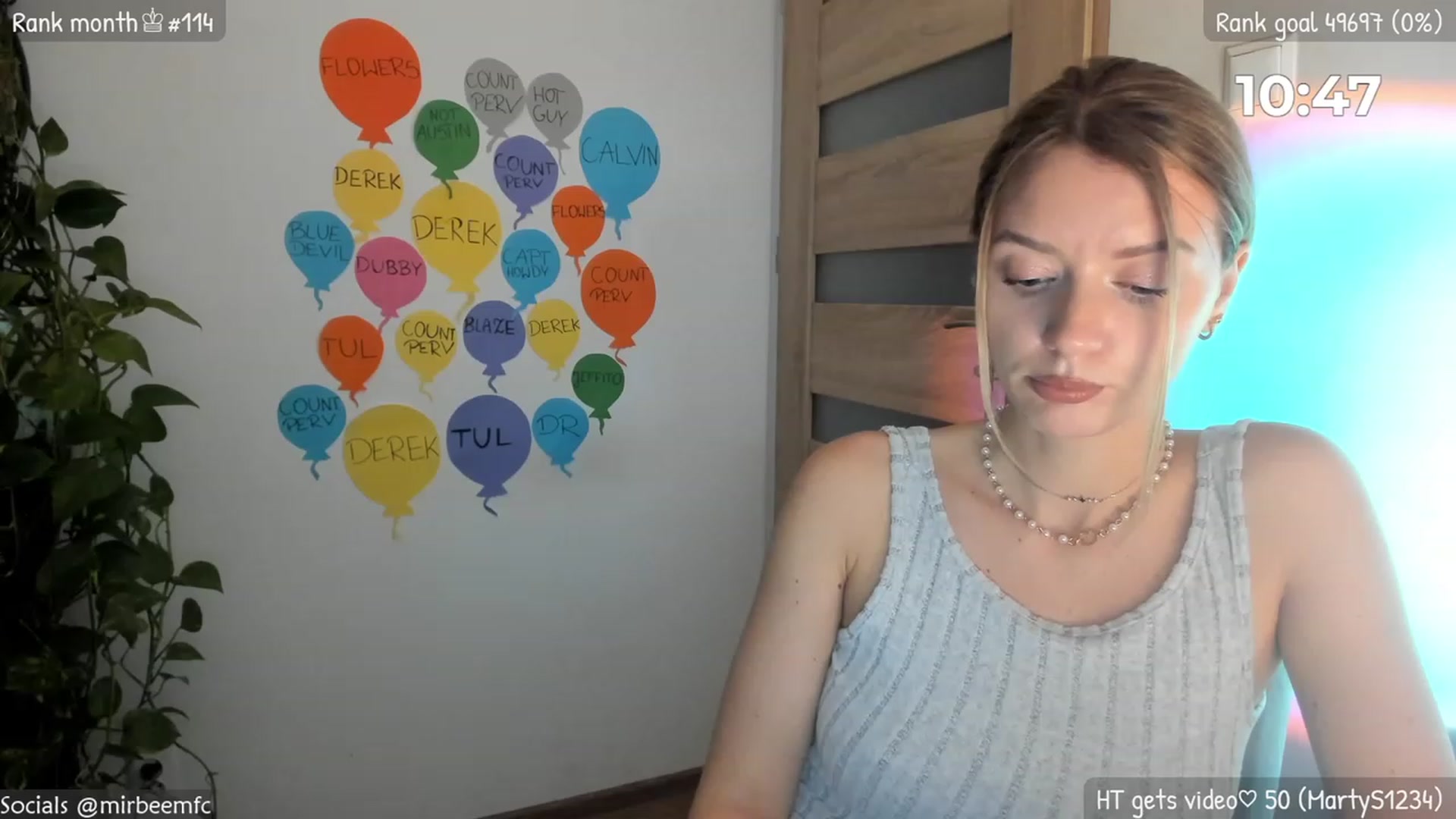 Gallery image thumbnail from MirBee's myfreecams stream on, 03/28/2023, 22:55 image 14 of 20
