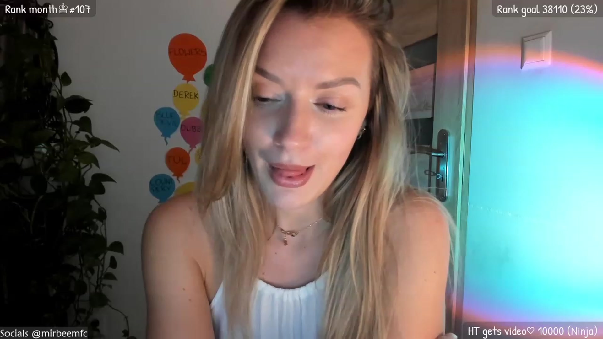 Gallery image thumbnail from MirBee's myfreecams stream on, 03/29/2023, 23:08 image 15 of 20