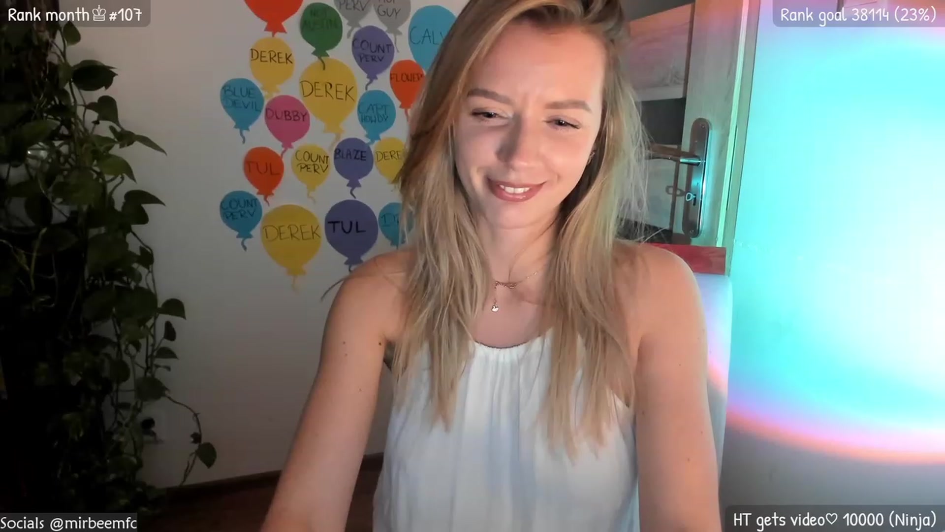 Gallery image thumbnail from MirBee's myfreecams stream on, 03/29/2023, 23:08 image 13 of 20