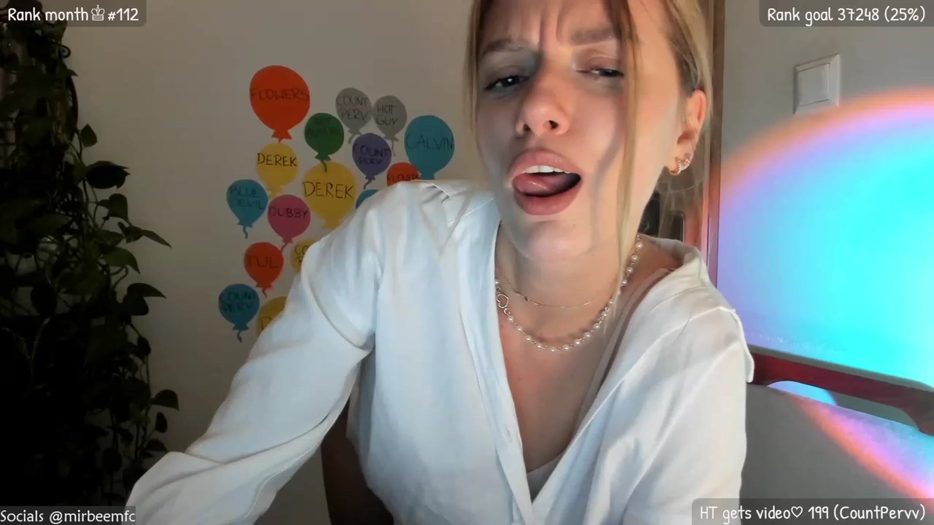 Gallery image thumbnail from MirBee's myfreecams stream on, 03/30/2023, 23:07 image 9 of 20