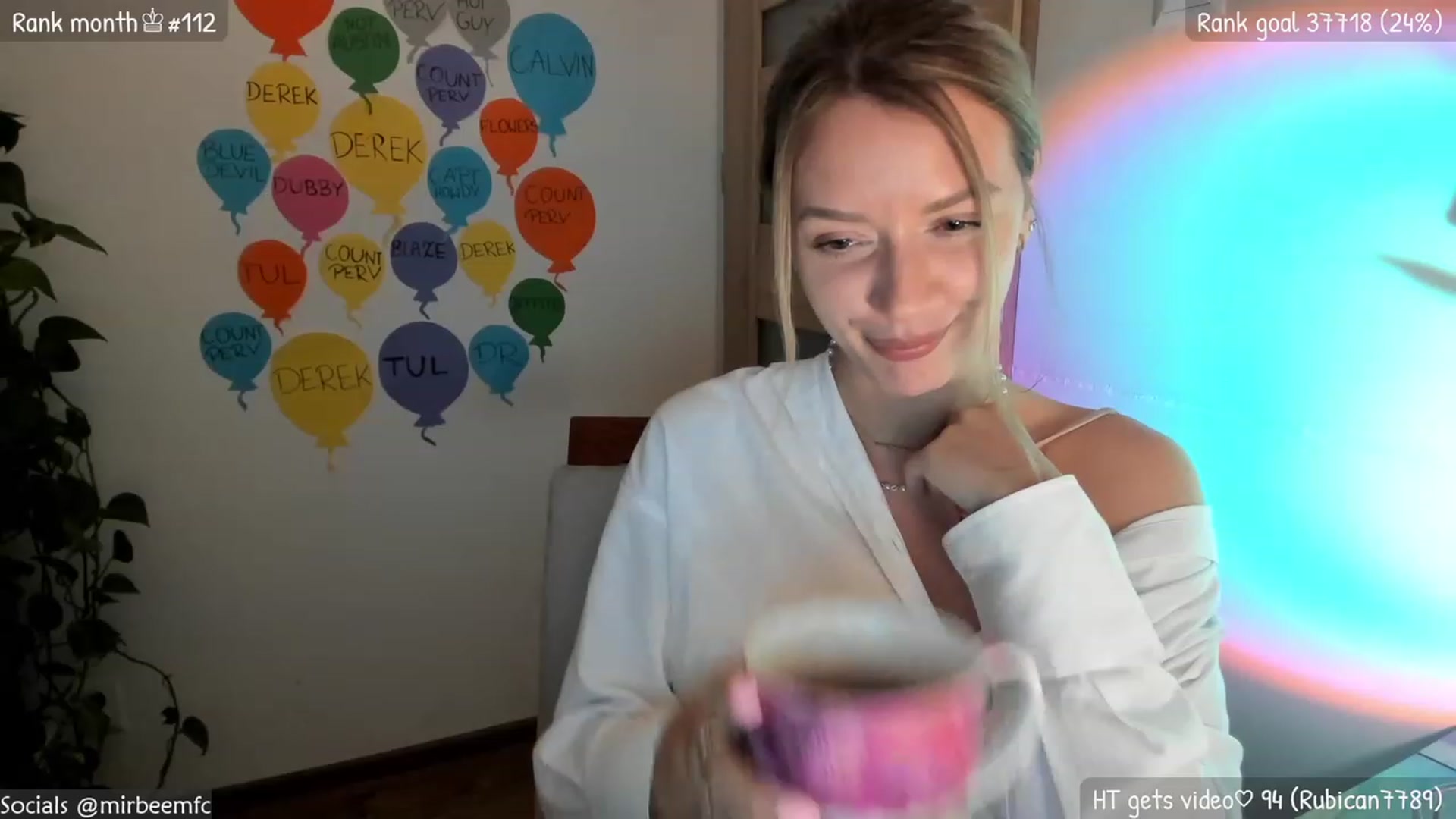 Gallery image thumbnail from MirBee's myfreecams stream on, 03/30/2023, 23:07 image 3 of 20
