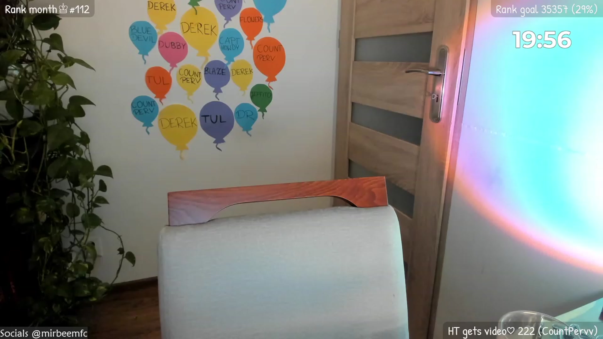 Gallery image thumbnail from MirBee's myfreecams stream on, 03/31/2023, 24:00 image 11 of 20