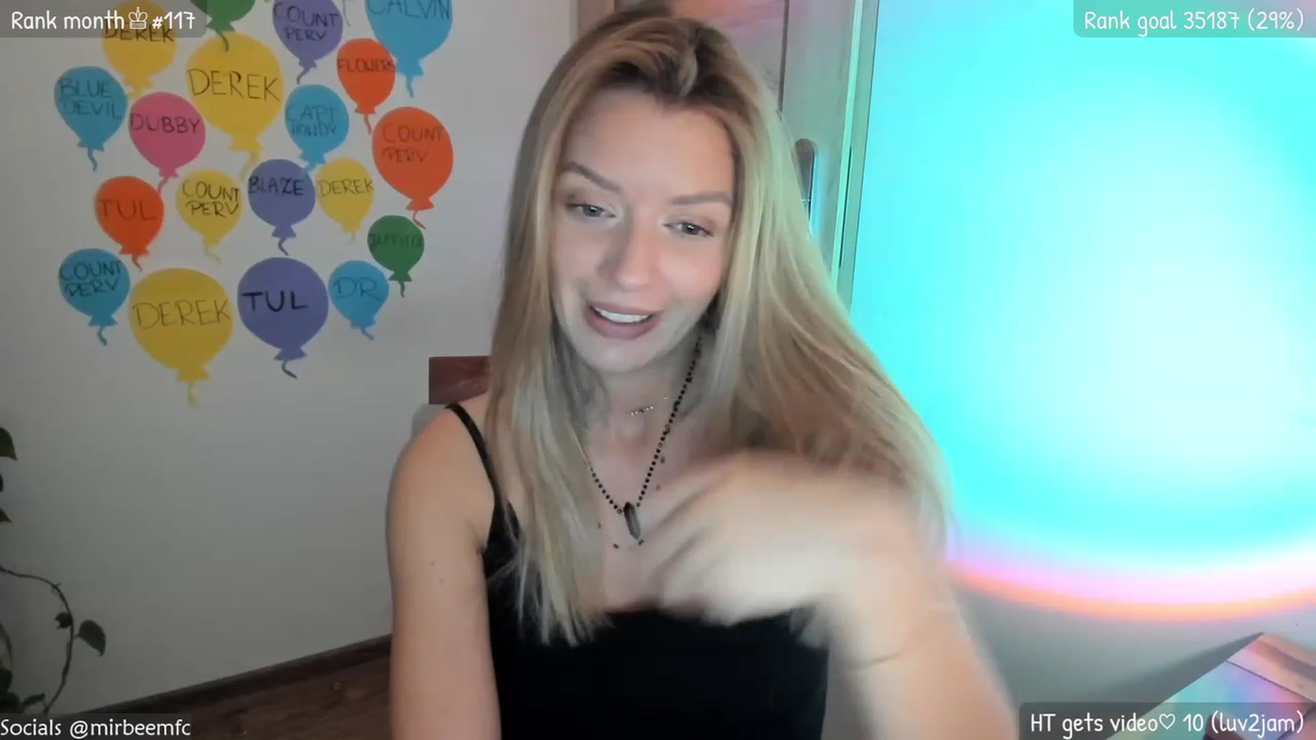 Gallery image thumbnail from MirBee's myfreecams stream on, 03/31/2023, 22:10 image 8 of 20