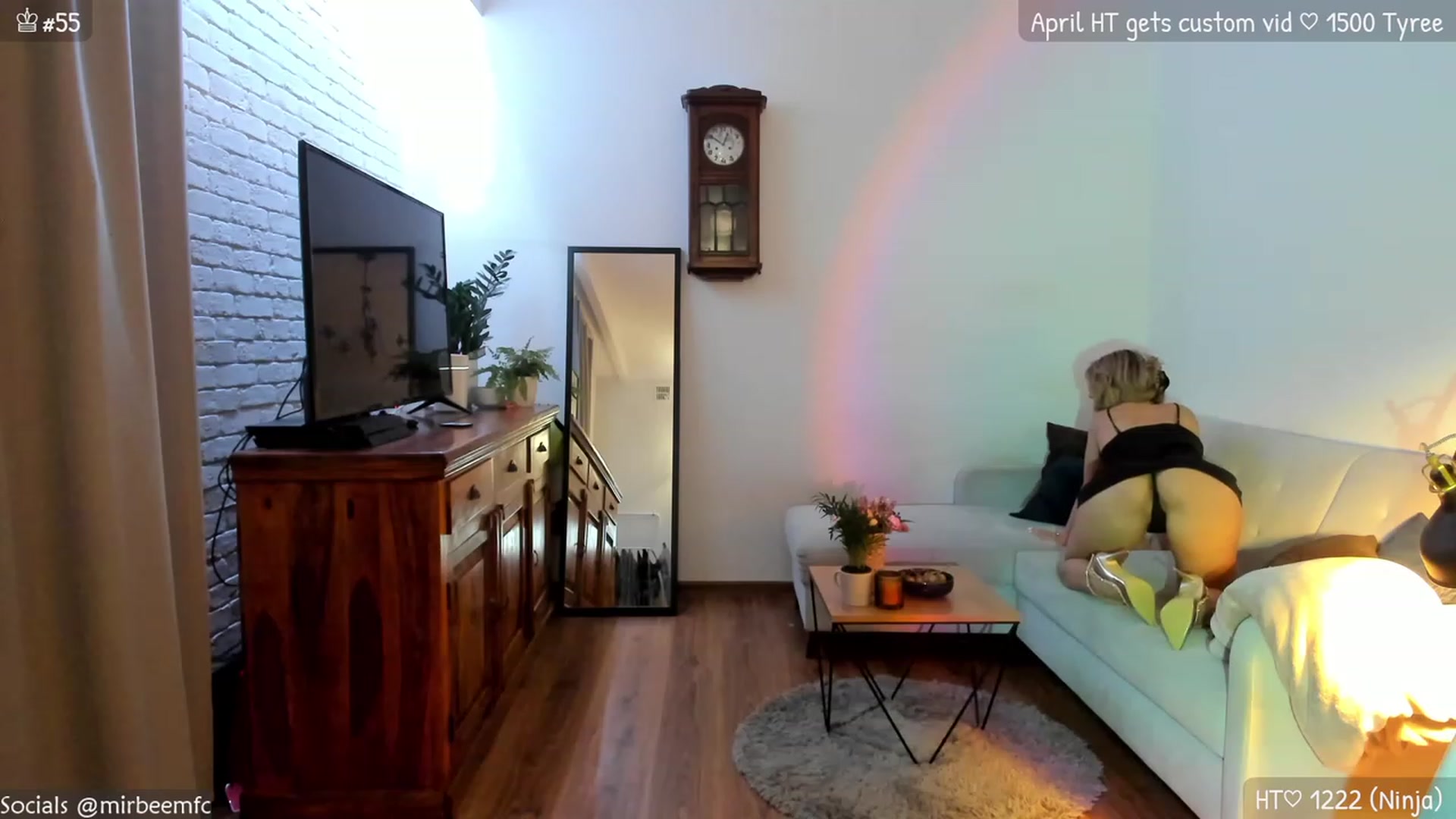Gallery image thumbnail from MirBee's myfreecams stream on, 04/03/2023, 01:57 image 5 of 20