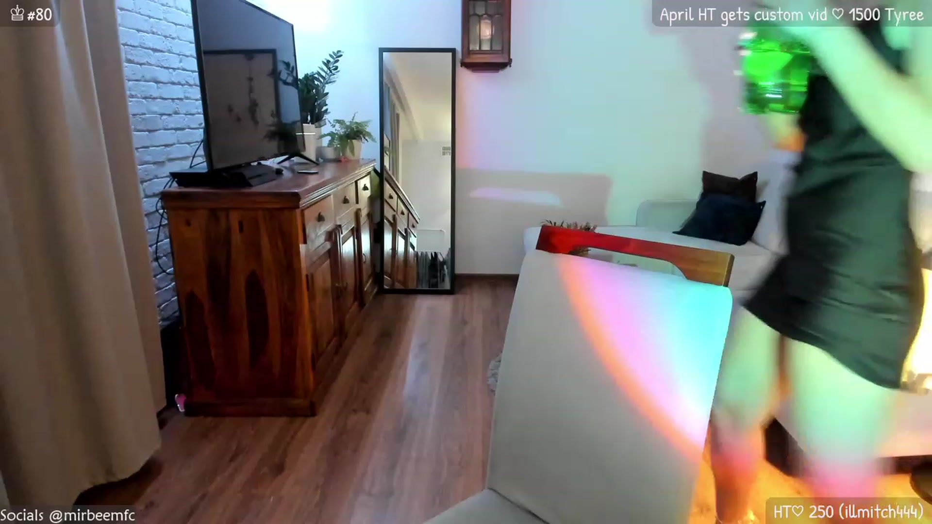 Gallery image thumbnail from MirBee's myfreecams stream on, 04/03/2023, 02:31 image 3 of 20