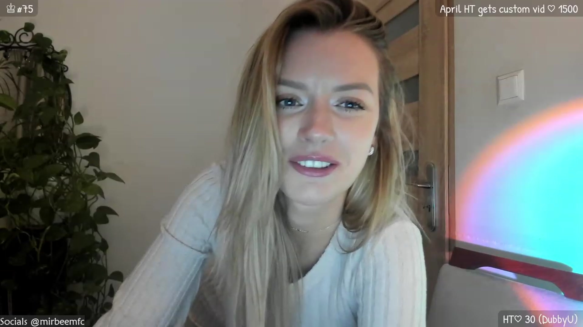 Gallery image thumbnail from MirBee's myfreecams stream on, 04/05/2023, 23:23 image 4 of 20