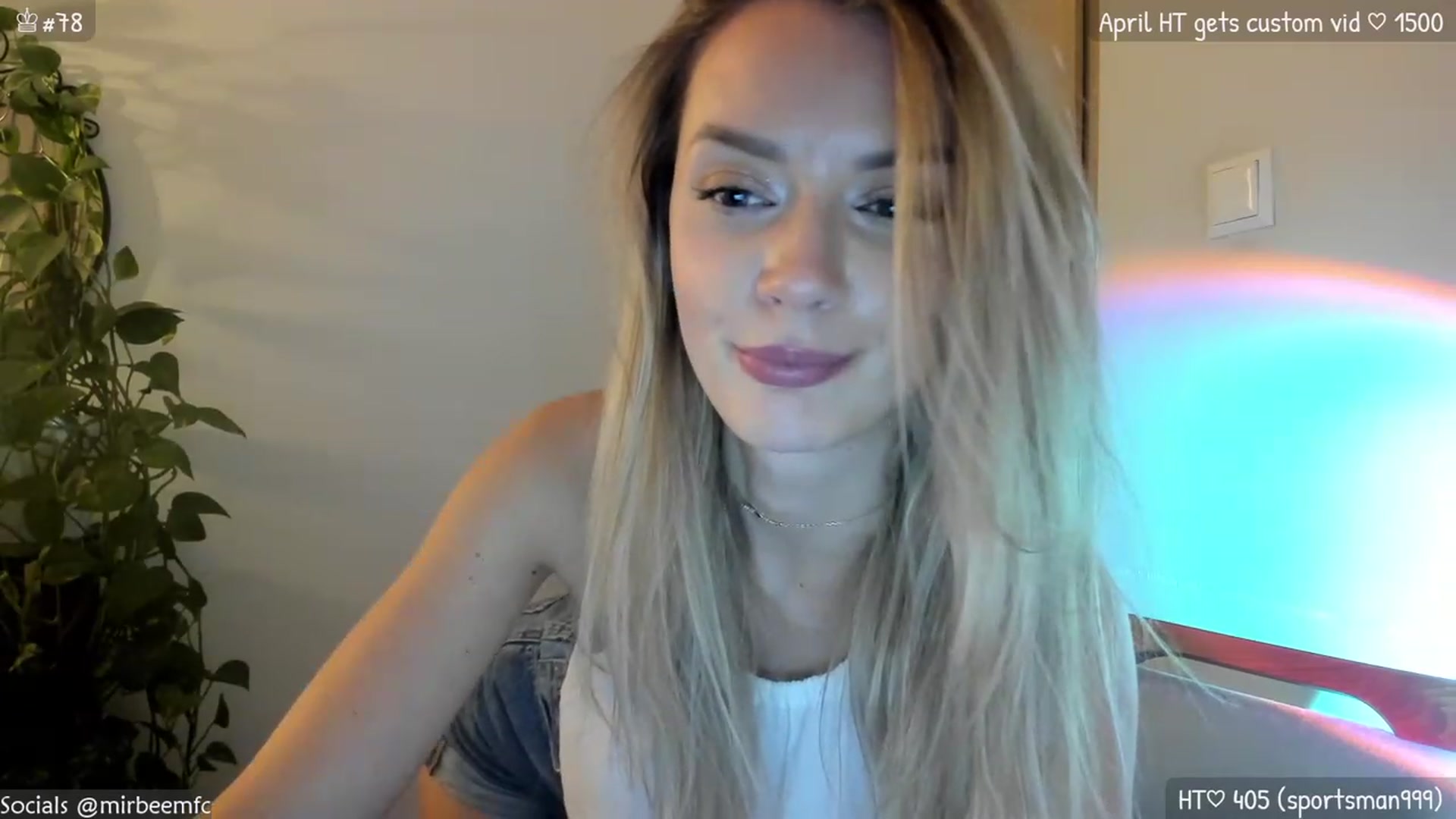 Gallery image thumbnail from MirBee's myfreecams stream on, 04/06/2023, 22:13 image 19 of 20