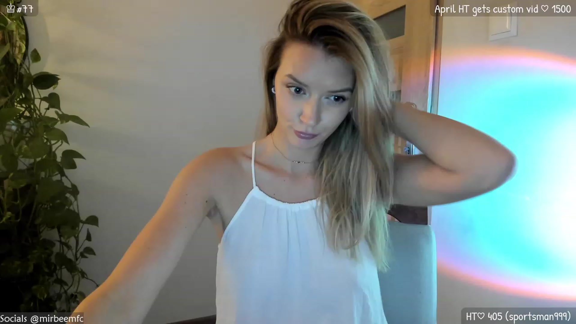 Gallery image thumbnail from MirBee's myfreecams stream on, 04/07/2023, 24:01 image 1 of 20