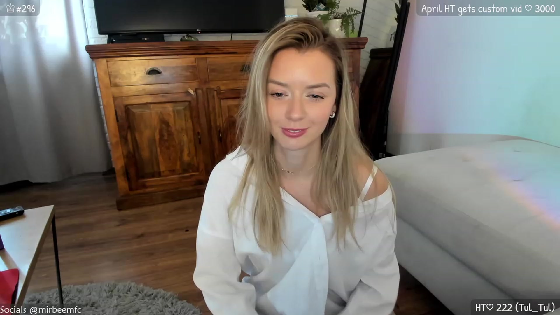 Gallery image thumbnail from MirBee's myfreecams stream on, 04/27/2023, 14:42 image 7 of 20