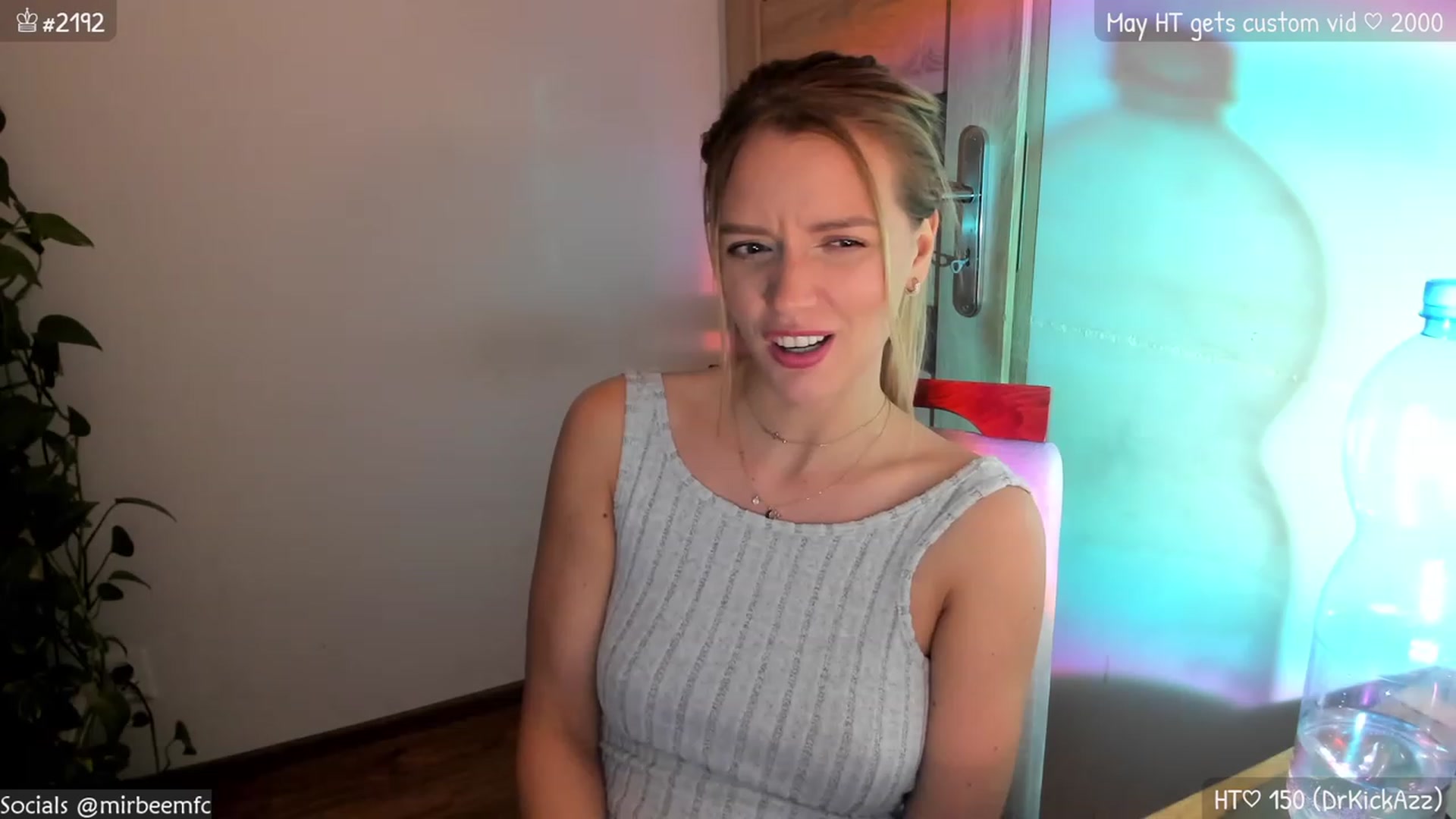 Gallery image thumbnail from MirBee's myfreecams stream on, 05/06/2023, 23:44 image 11 of 20