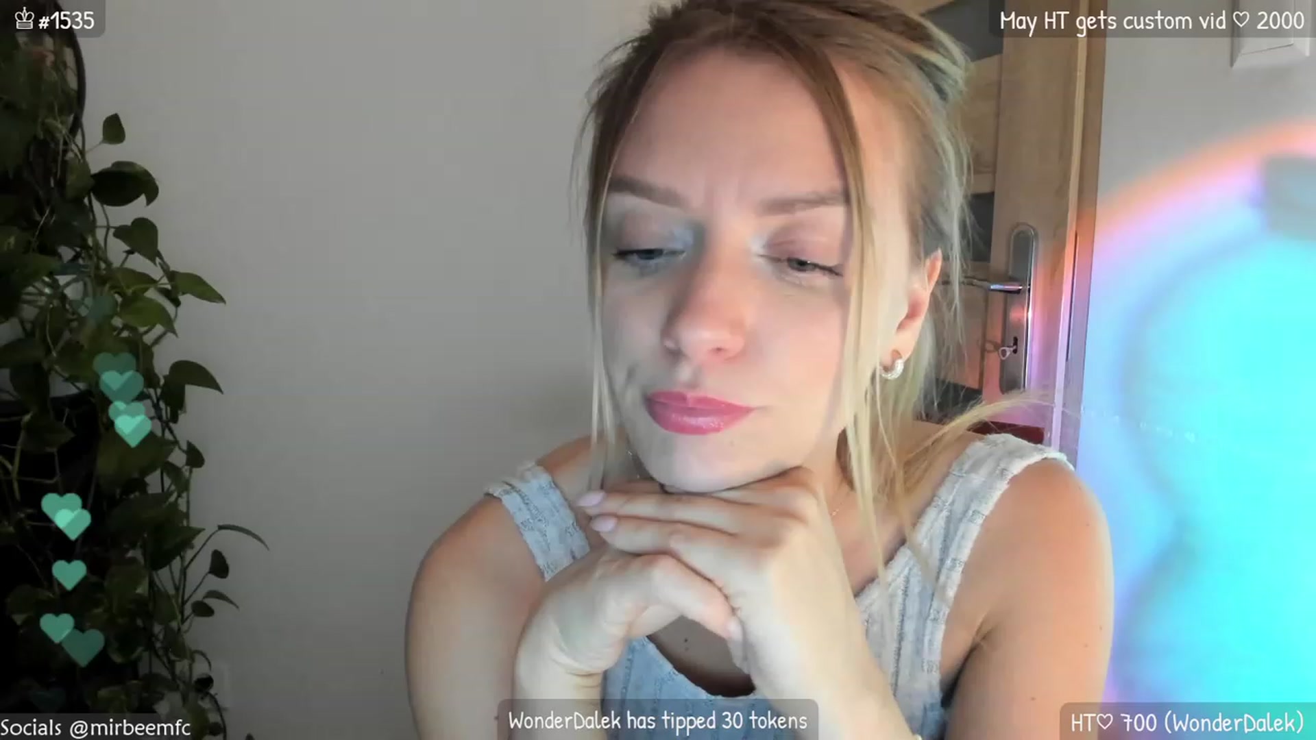 Gallery image thumbnail from MirBee's myfreecams stream on, 05/07/2023, 01:01 image 2 of 20