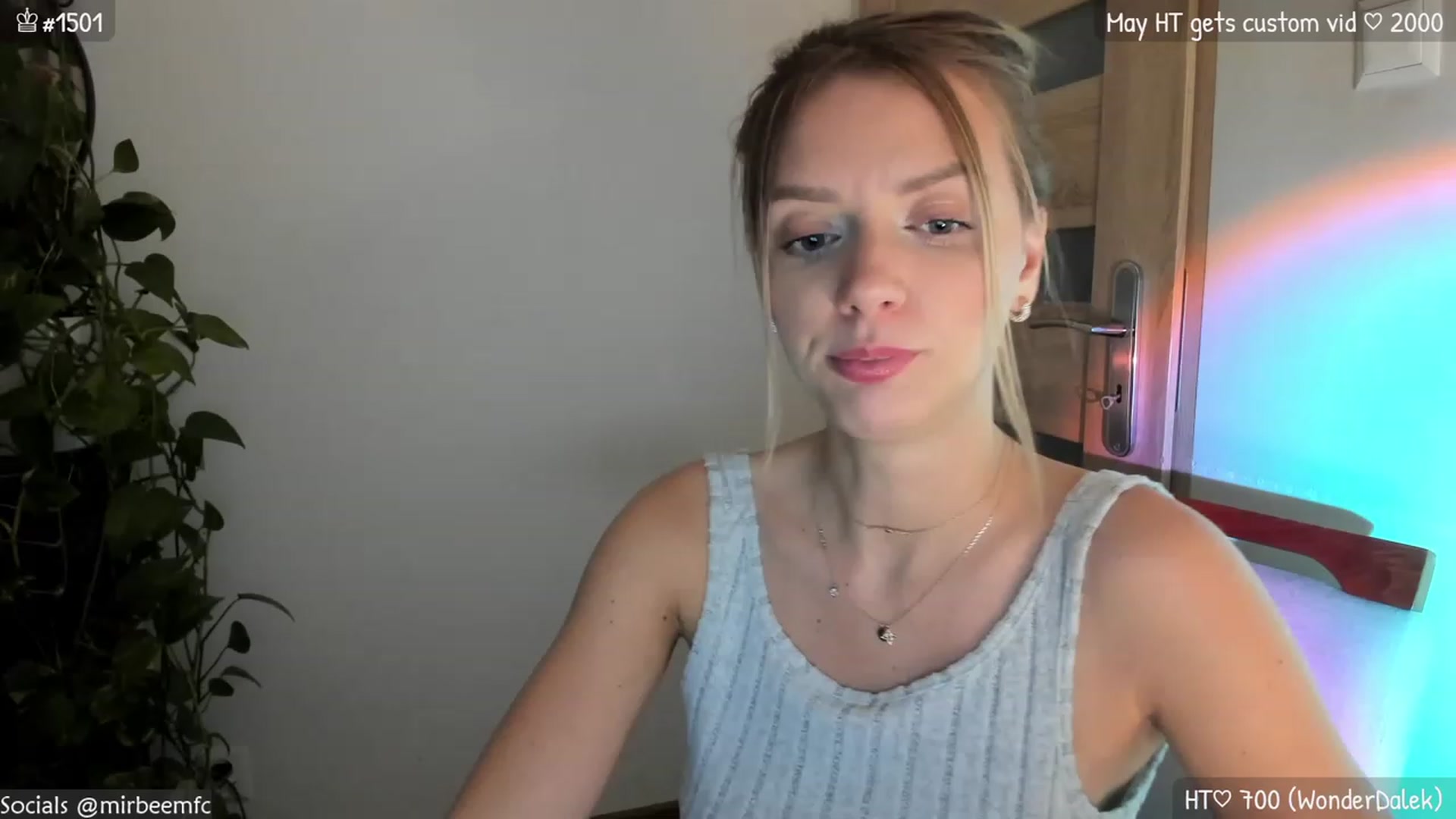 Gallery image thumbnail from MirBee's myfreecams stream on, 05/07/2023, 01:01 image 7 of 20