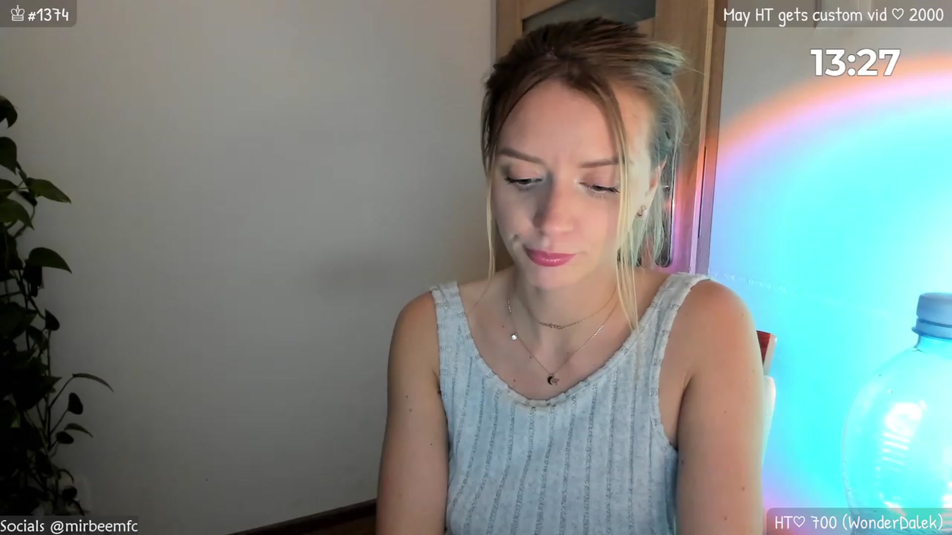 Gallery image thumbnail from MirBee's myfreecams stream on, 05/07/2023, 01:01 image 14 of 20