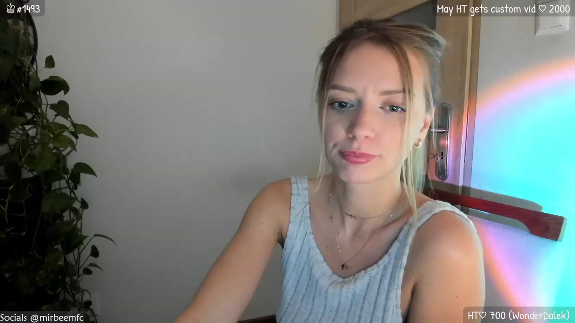 Gallery image thumbnail from MirBee's myfreecams stream on, 05/07/2023, 01:01 image 8 of 20