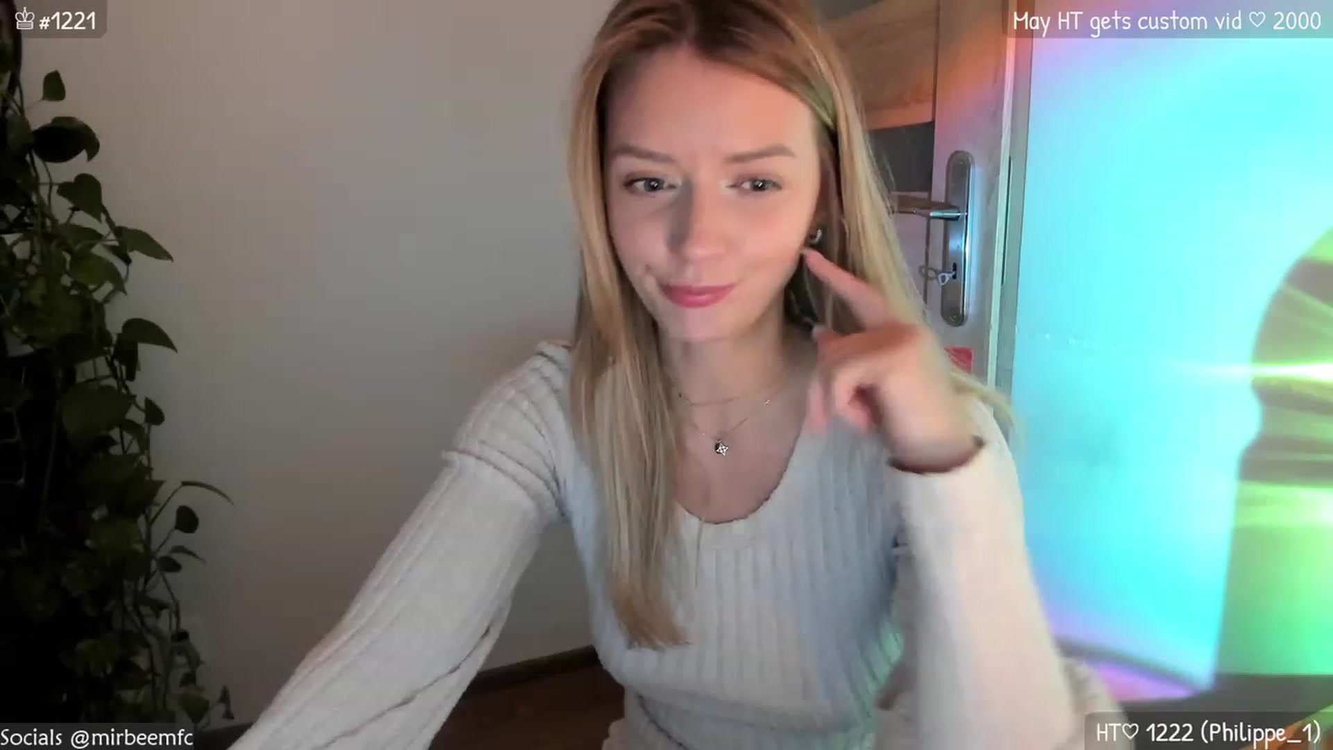 Gallery image thumbnail from MirBee's myfreecams stream on, 05/07/2023, 21:56 image 17 of 20