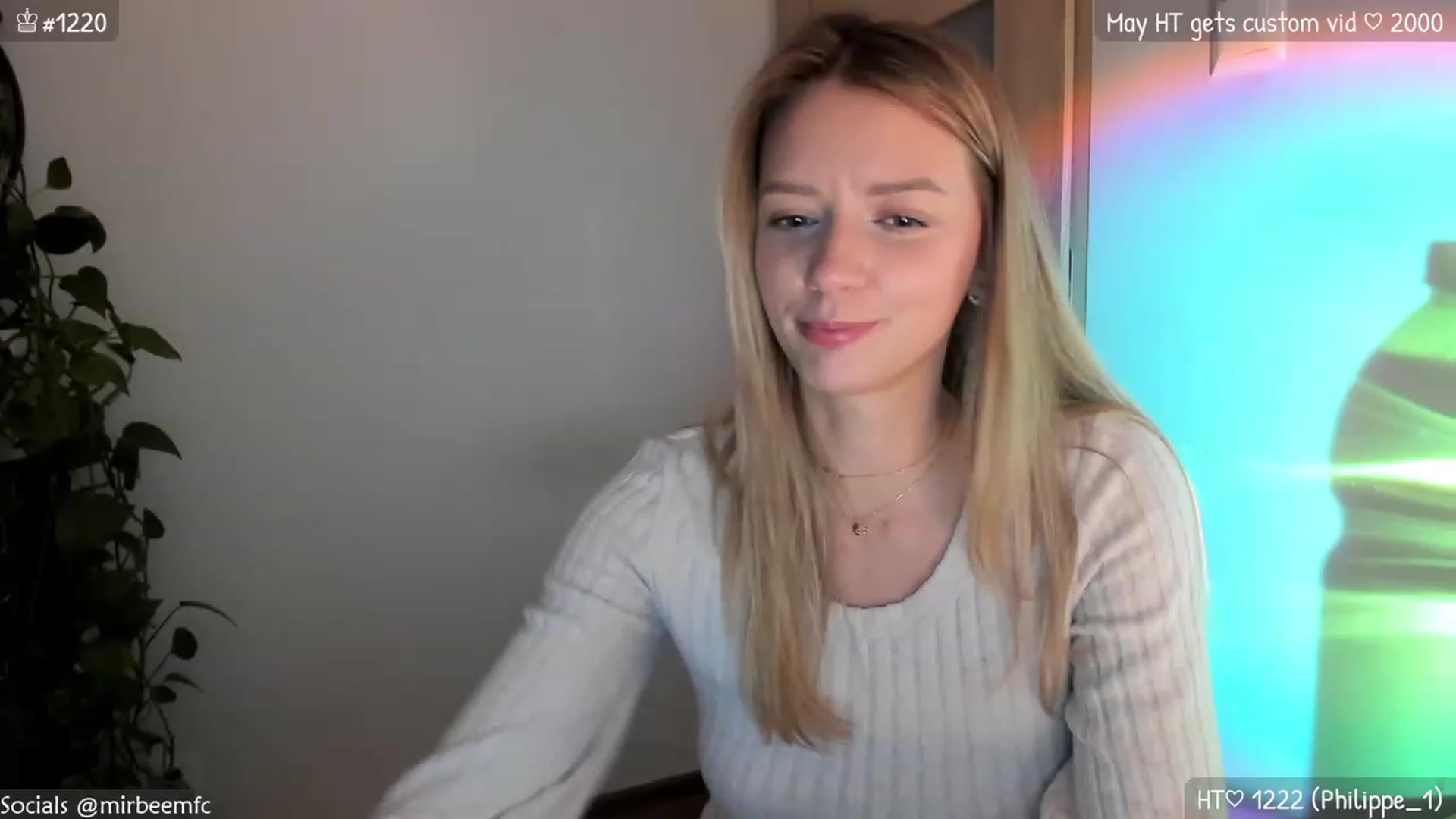Gallery image thumbnail from MirBee's myfreecams stream on, 05/07/2023, 21:56 image 16 of 20