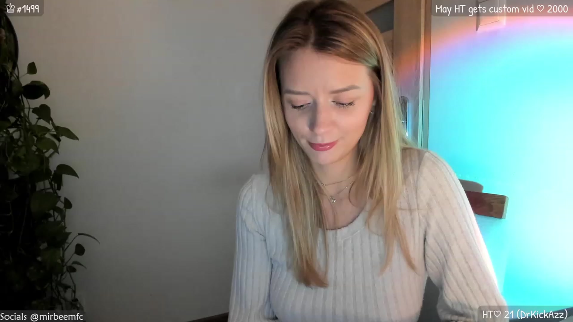 Gallery image thumbnail from MirBee's myfreecams stream on, 05/07/2023, 21:56 image 2 of 20