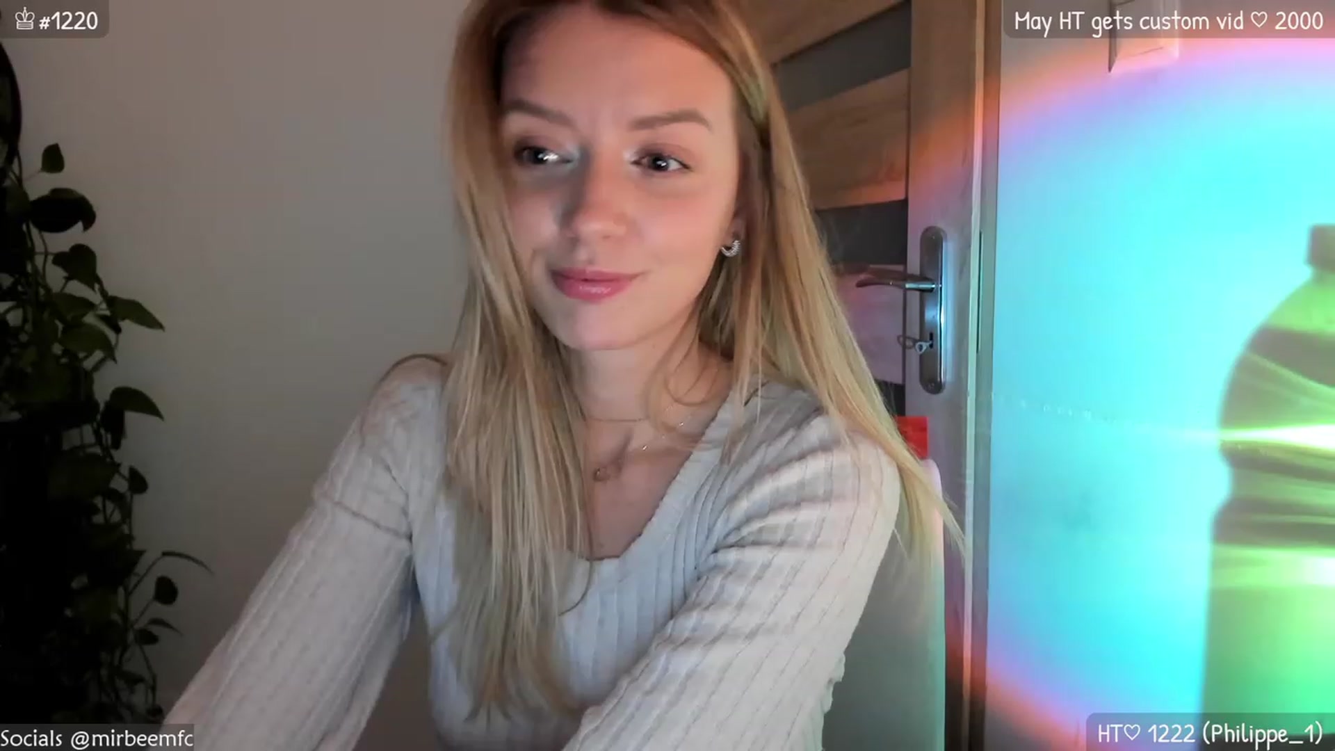 Gallery image thumbnail from MirBee's myfreecams stream on, 05/07/2023, 21:56 image 15 of 20