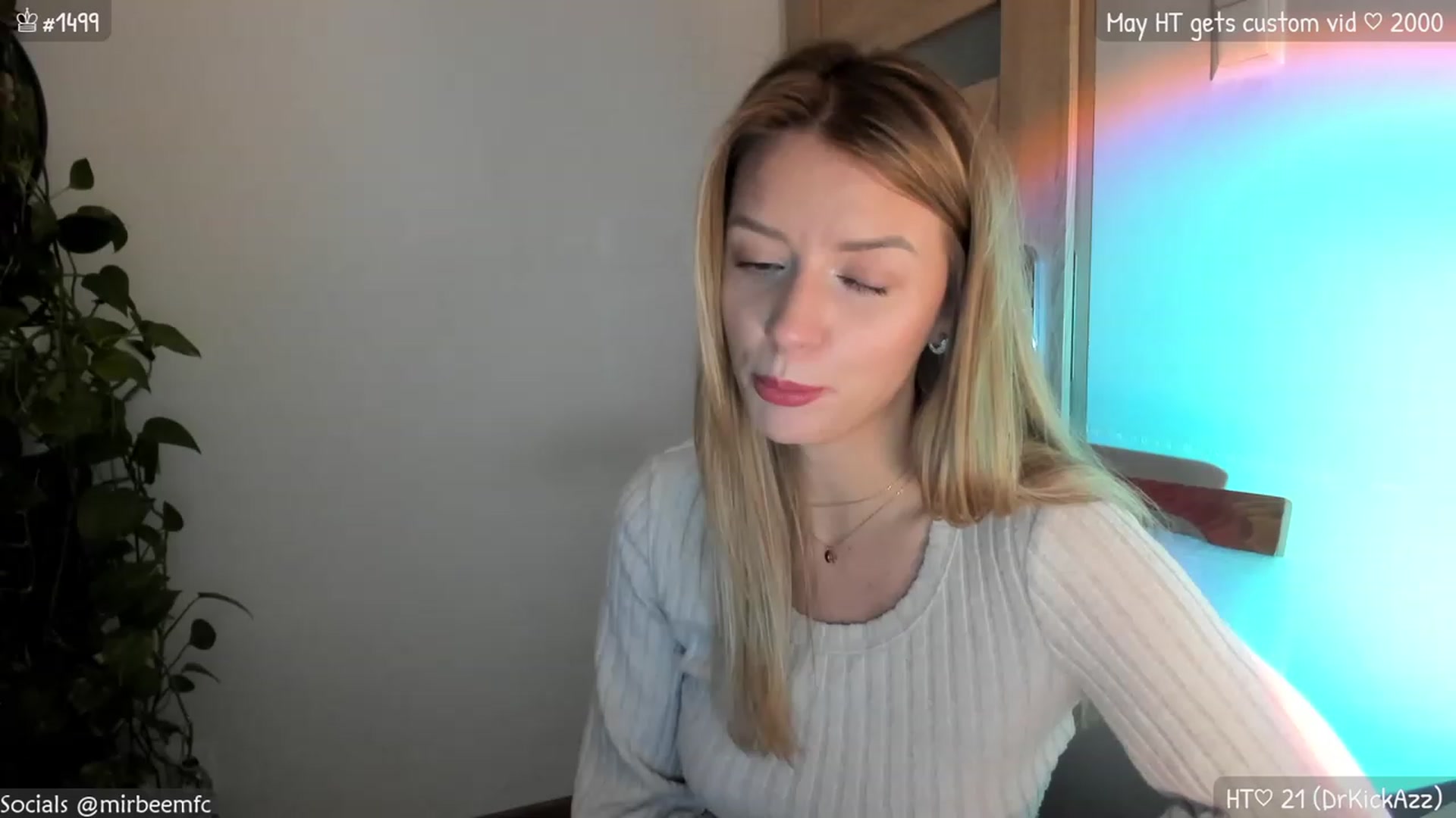 Gallery image thumbnail from MirBee's myfreecams stream on, 05/07/2023, 21:56 image 3 of 20