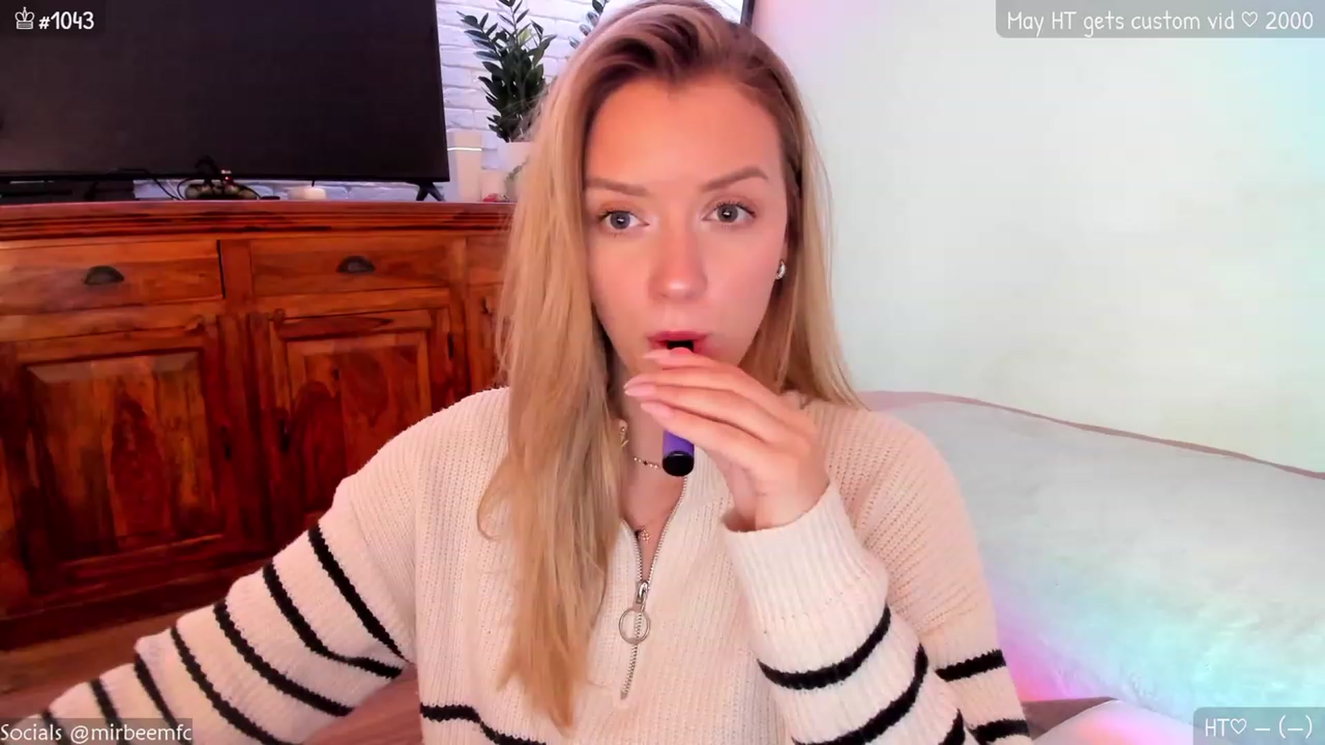 Gallery image thumbnail from MirBee's myfreecams stream on, 05/08/2023, 17:08 image 1 of 20