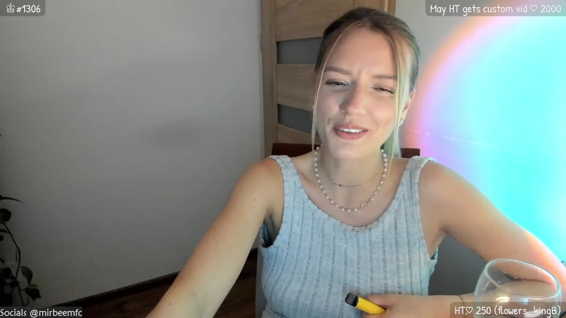 Gallery image thumbnail from MirBee's myfreecams stream on, 05/16/2023, 22:25 image 7 of 20