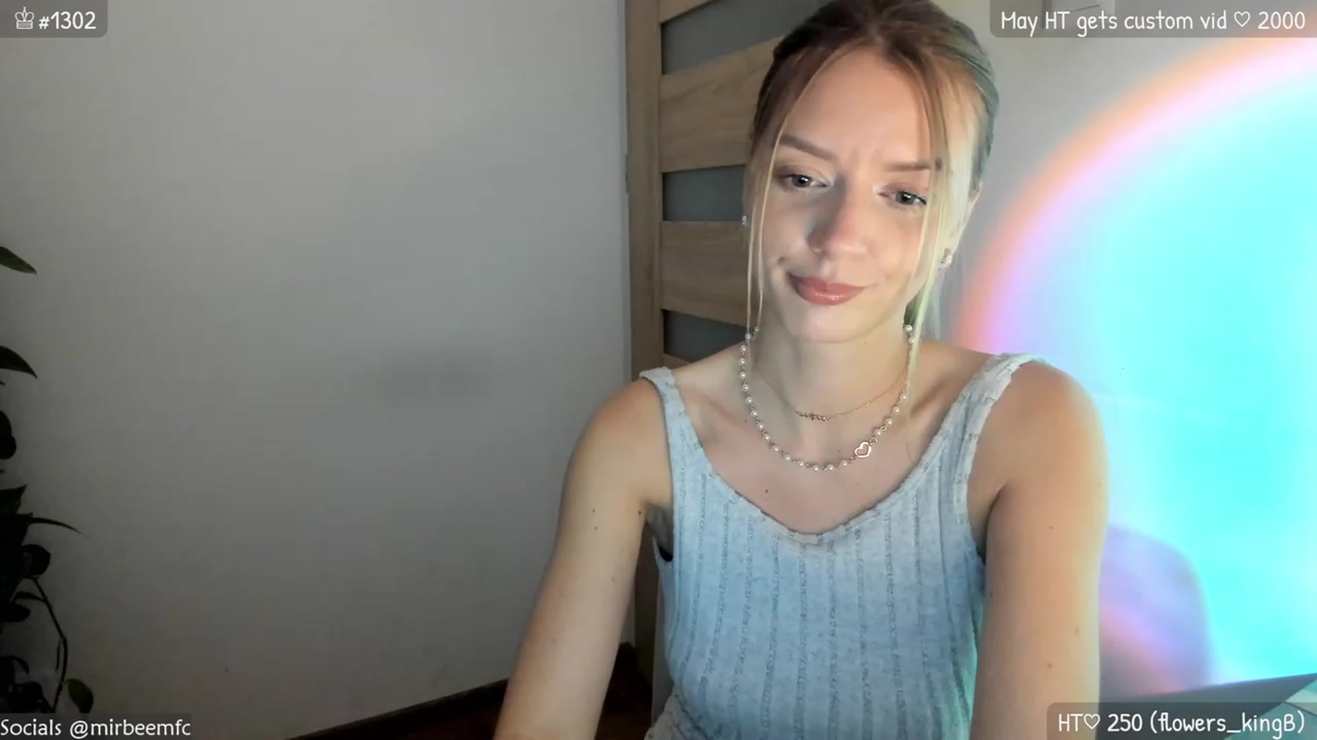 Gallery image thumbnail from MirBee's myfreecams stream on, 05/16/2023, 22:25 image 16 of 20