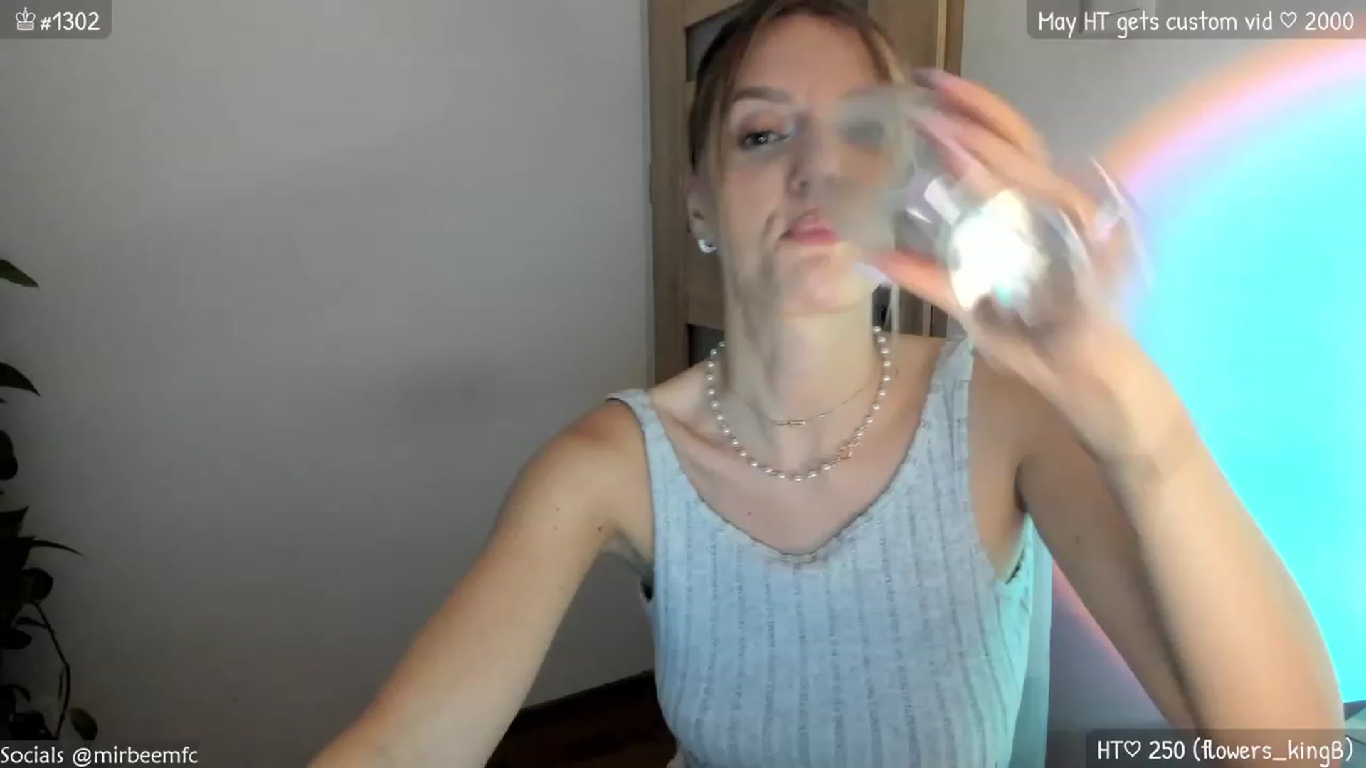 Gallery image thumbnail from MirBee's myfreecams stream on, 05/16/2023, 22:25 image 15 of 20