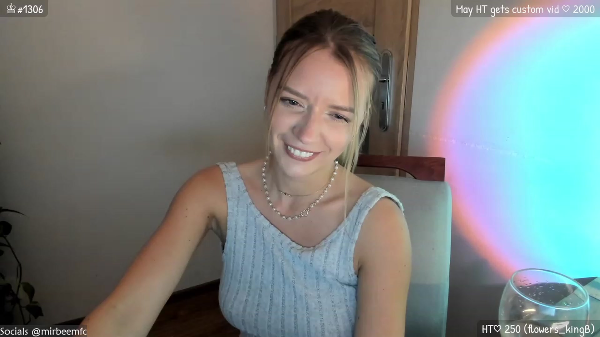 Gallery image thumbnail from MirBee's myfreecams stream on, 05/16/2023, 22:25 image 2 of 20
