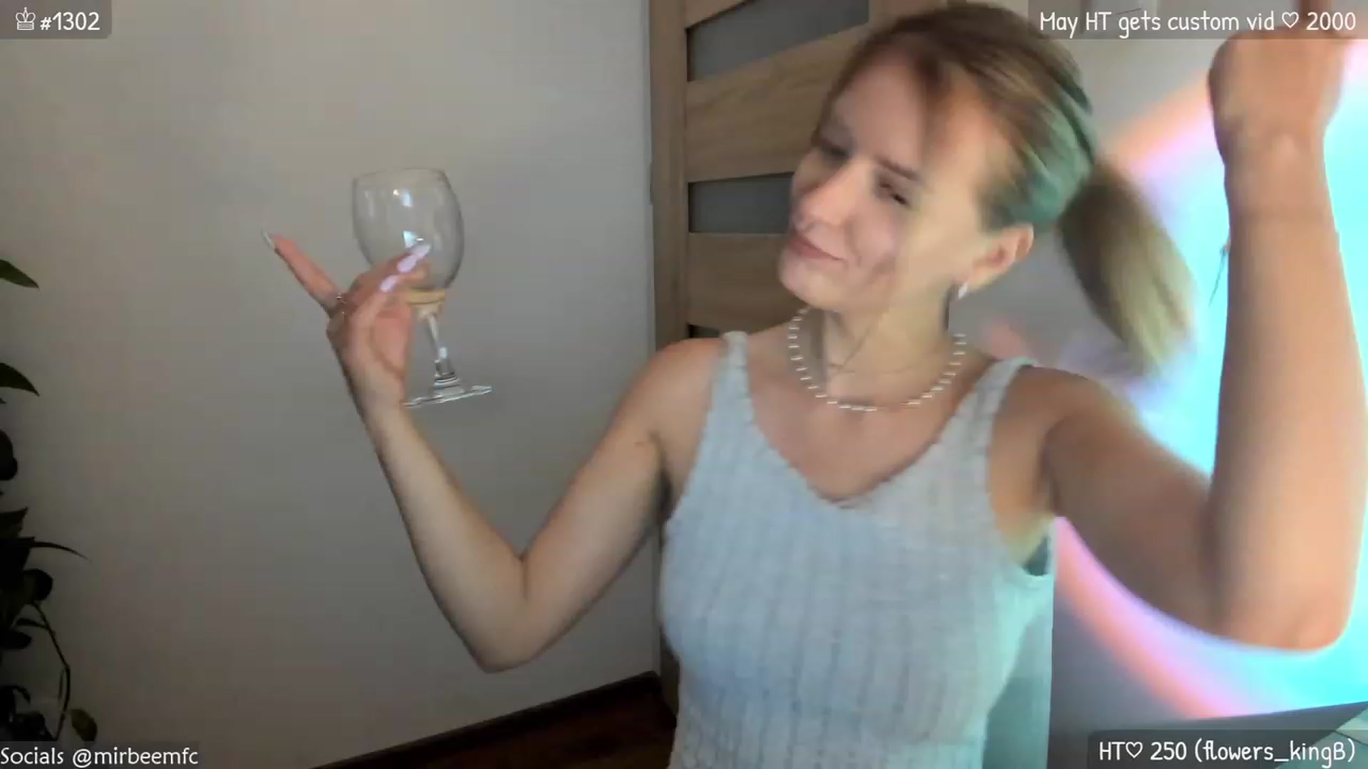 Gallery image thumbnail from MirBee's myfreecams stream on, 05/16/2023, 22:25 image 12 of 20