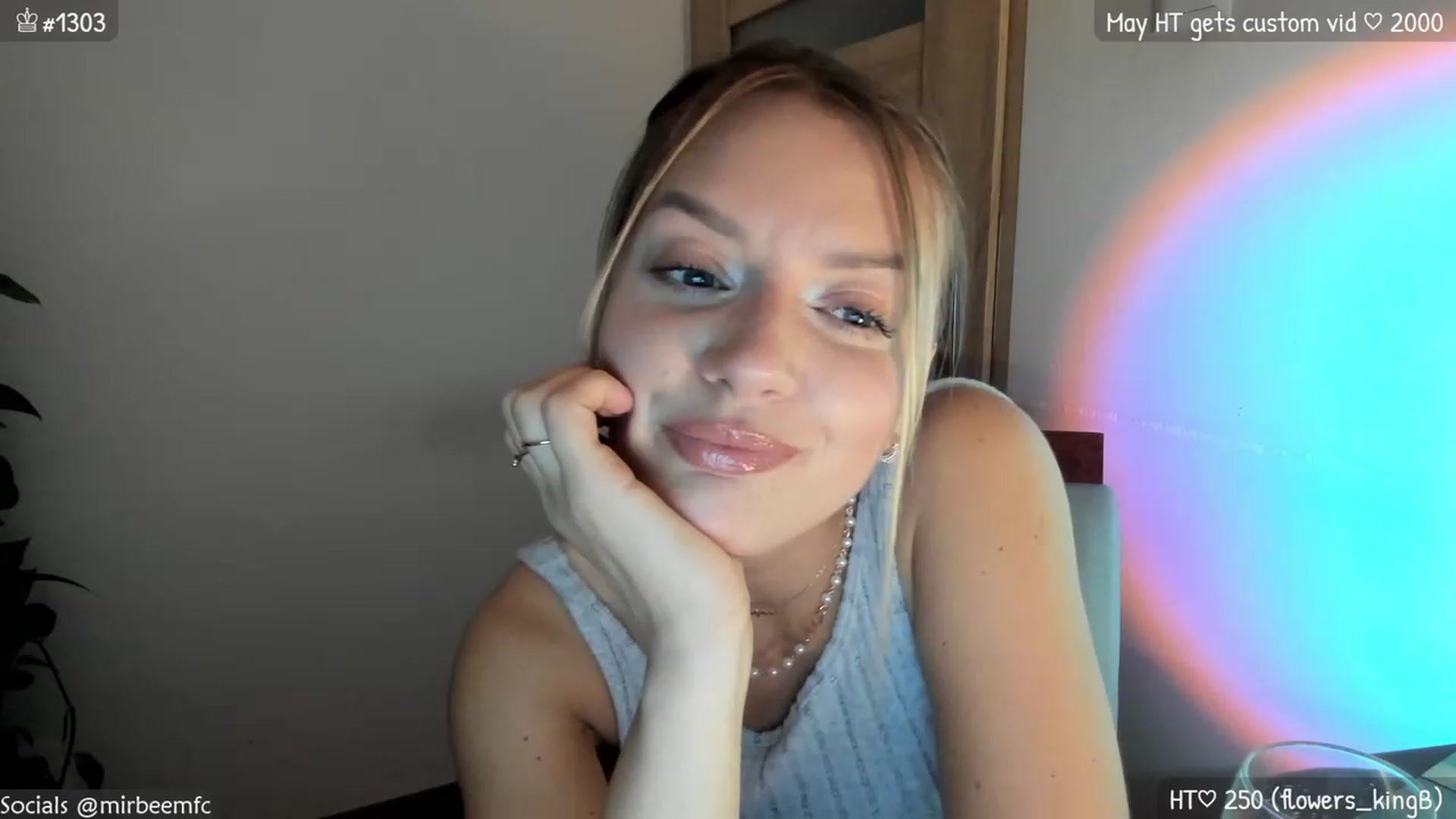 Gallery image thumbnail from MirBee's myfreecams stream on, 05/16/2023, 22:25 image 18 of 20
