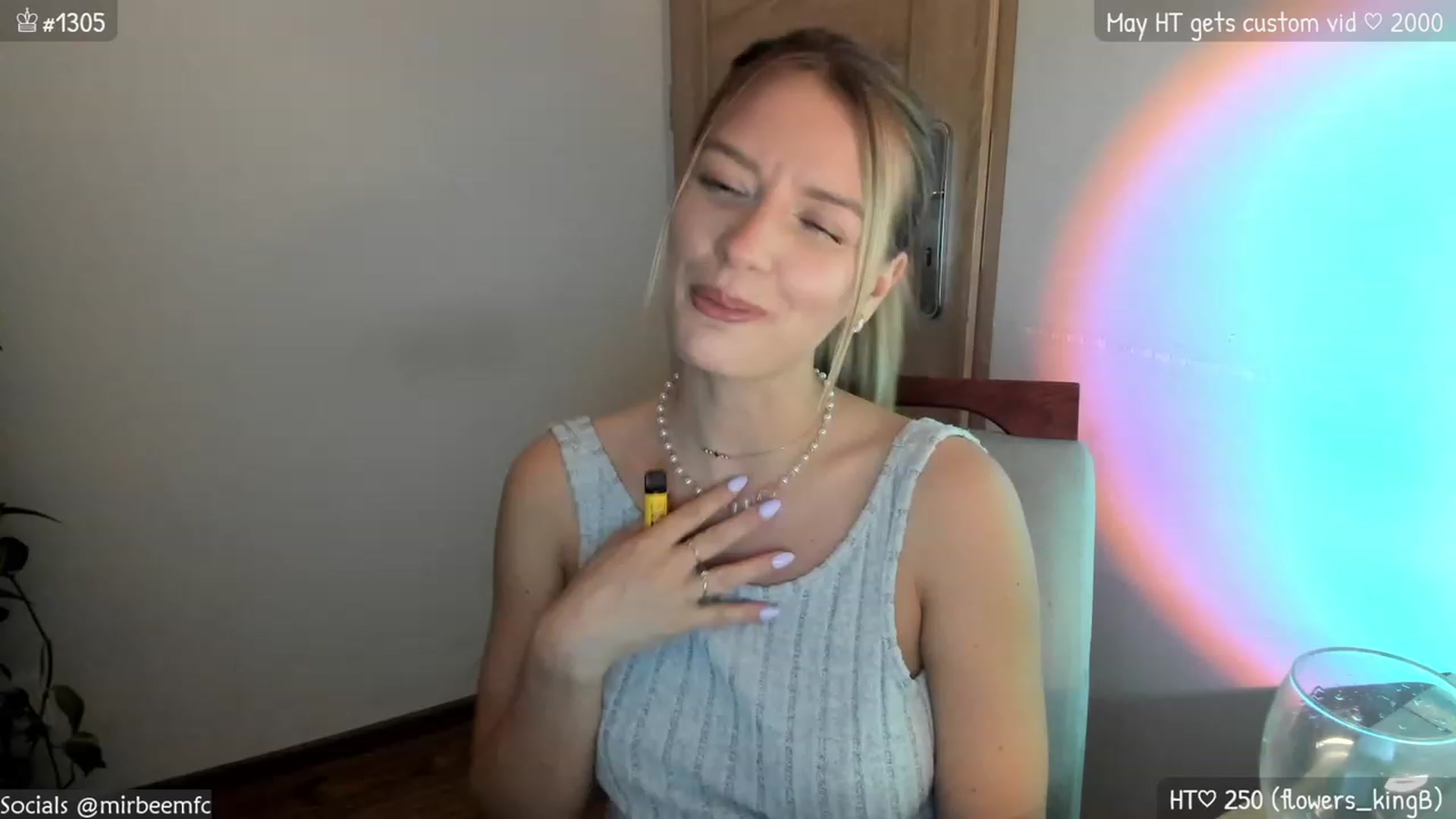 Gallery image thumbnail from MirBee's myfreecams stream on, 05/16/2023, 22:25 image 9 of 20