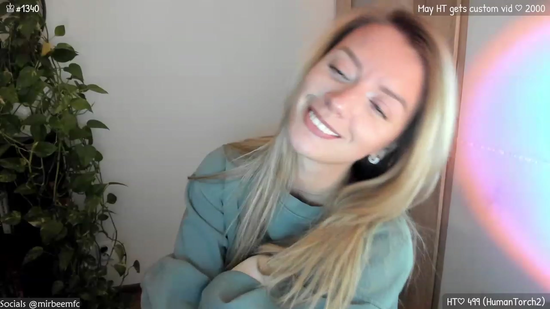 Gallery image thumbnail from MirBee's myfreecams stream on, 05/17/2023, 22:11 image 12 of 20