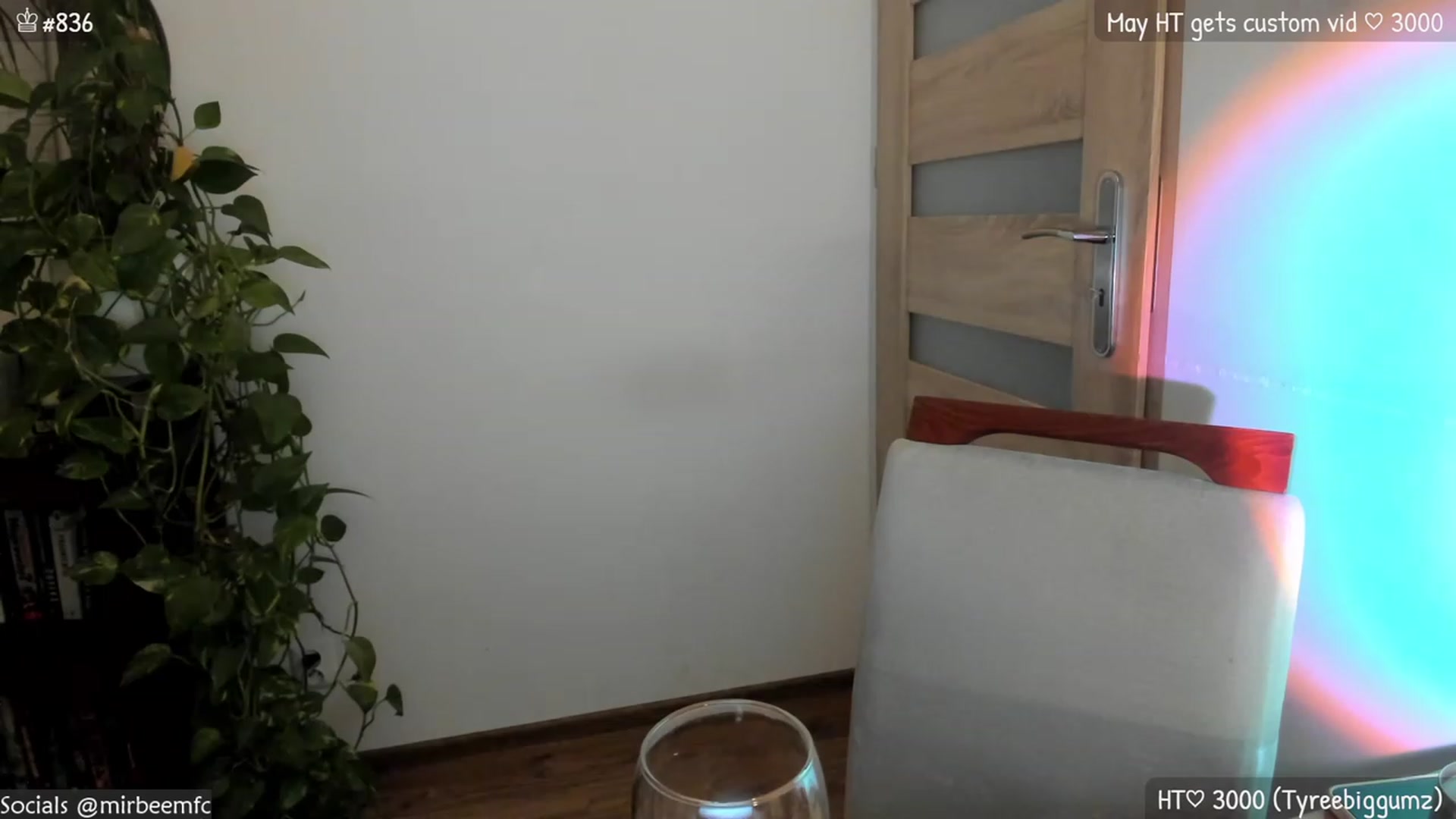 Gallery image thumbnail from MirBee's myfreecams stream on, 05/20/2023, 01:08 image 10 of 20