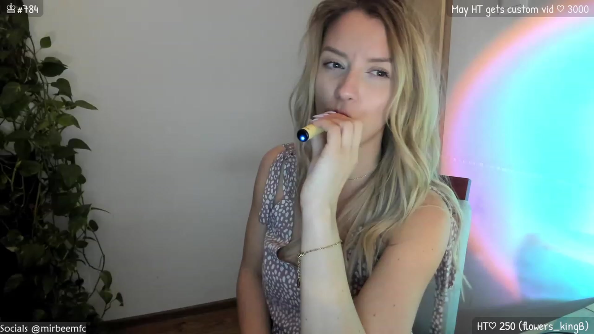 Gallery image thumbnail from MirBee's myfreecams stream on, 05/26/2023, 22:44 image 16 of 20