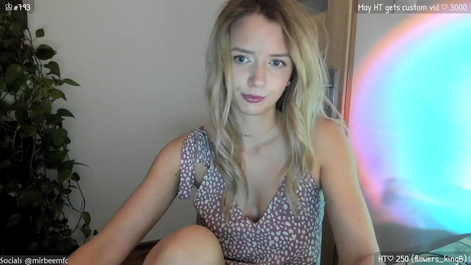 Gallery image thumbnail from MirBee's myfreecams stream on, 05/26/2023, 22:44 image 5 of 20