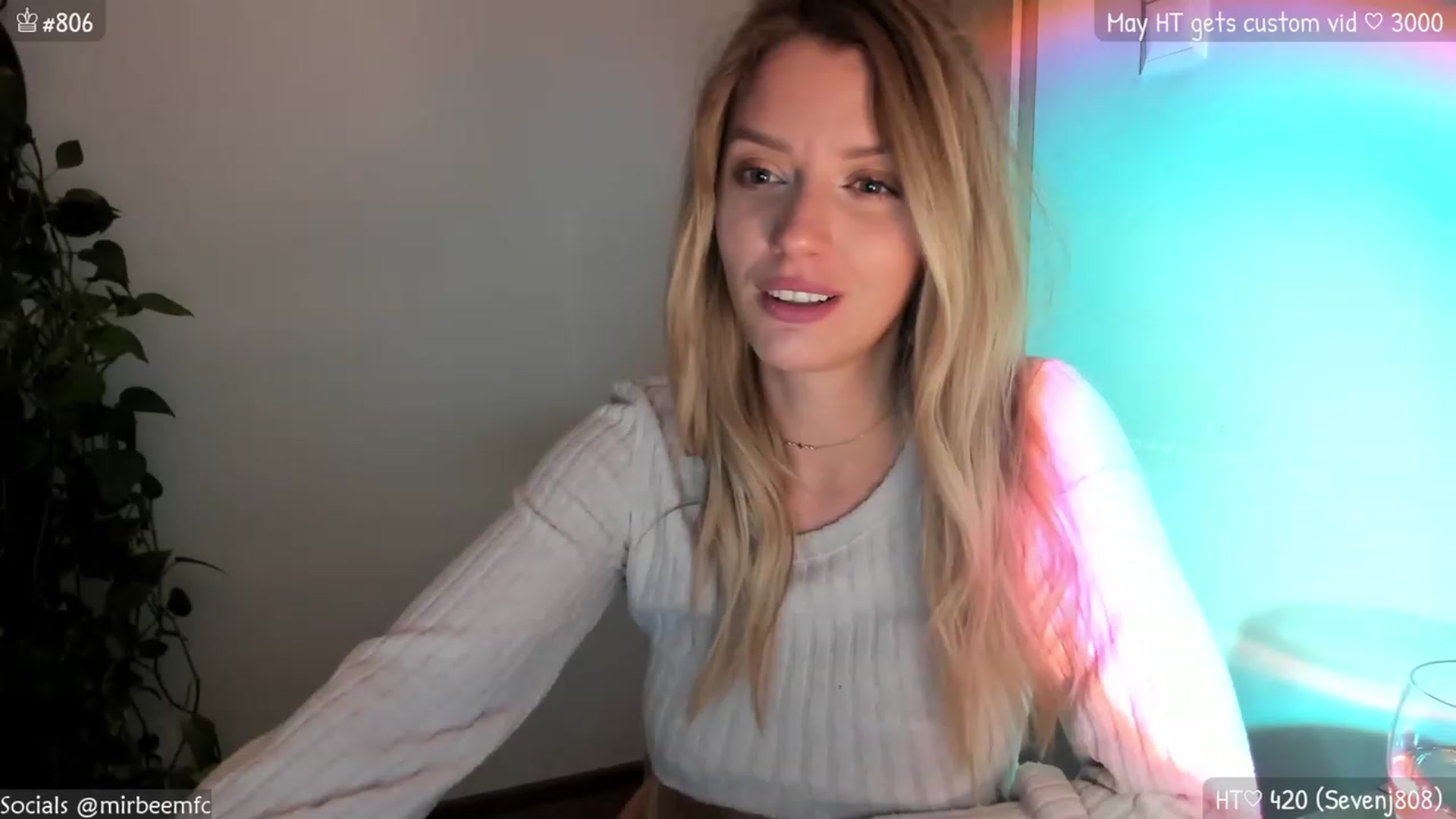 Gallery image thumbnail from MirBee's myfreecams stream on, 05/28/2023, 22:12 image 17 of 20