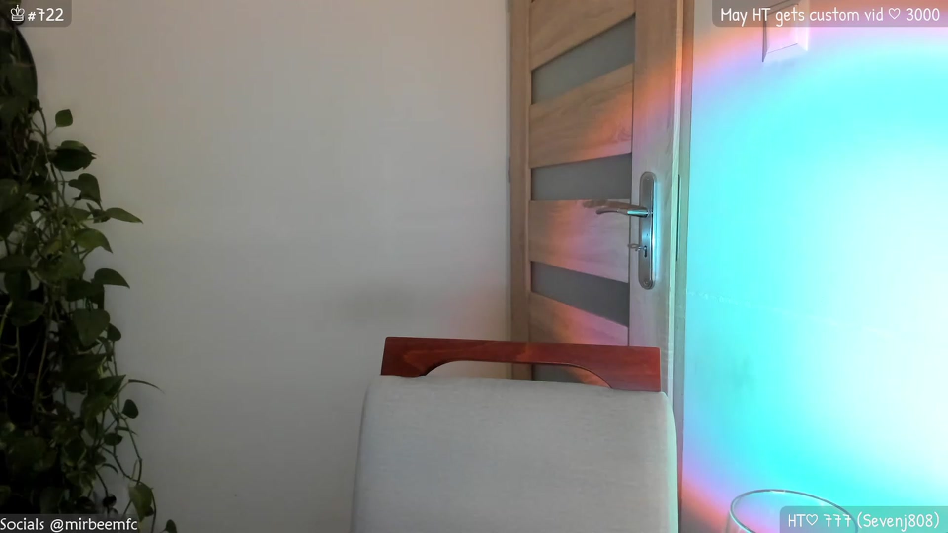 Gallery image thumbnail from MirBee's myfreecams stream on, 05/29/2023, 01:04 image 9 of 20