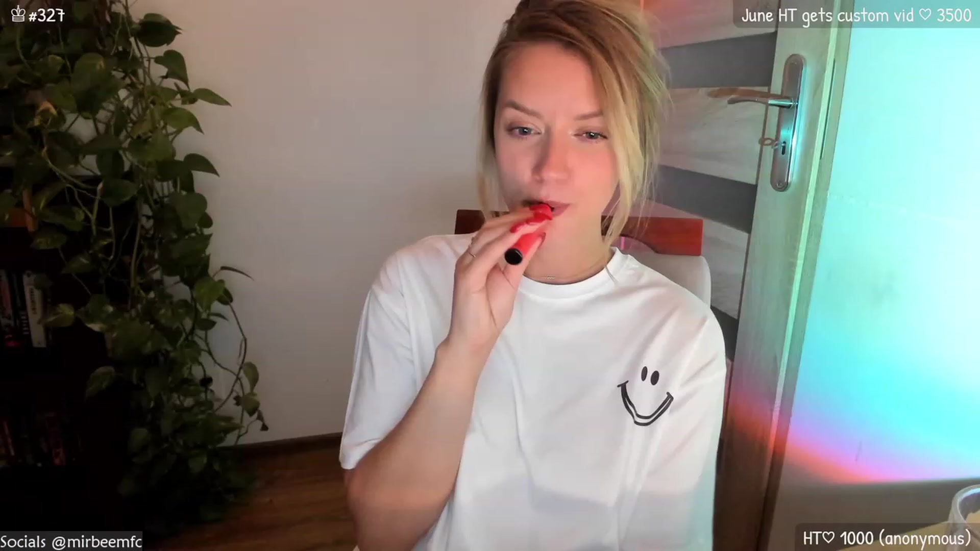 Gallery image thumbnail from MirBee's myfreecams stream on, 06/06/2023, 23:37 image 19 of 20