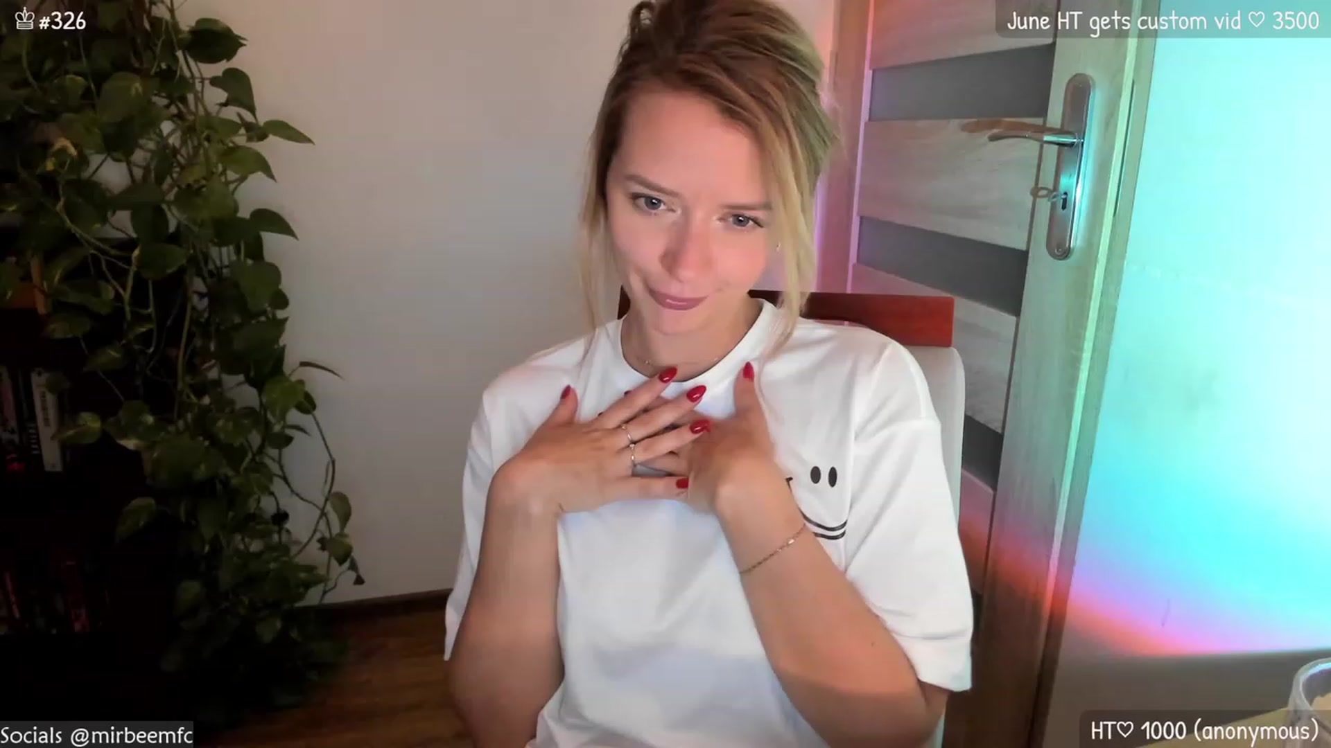 Gallery image thumbnail from MirBee's myfreecams stream on, 06/06/2023, 23:37 image 18 of 20