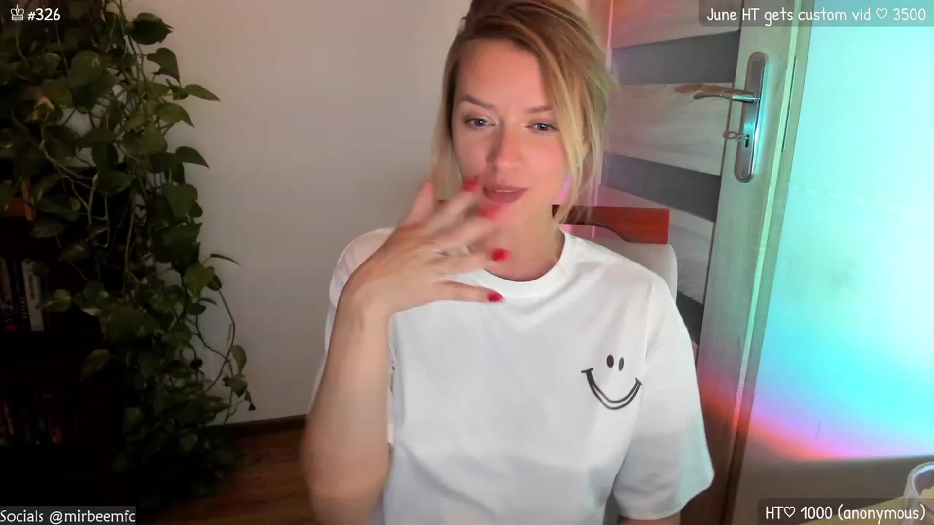 Gallery image thumbnail from MirBee's myfreecams stream on, 06/06/2023, 23:37 image 17 of 20