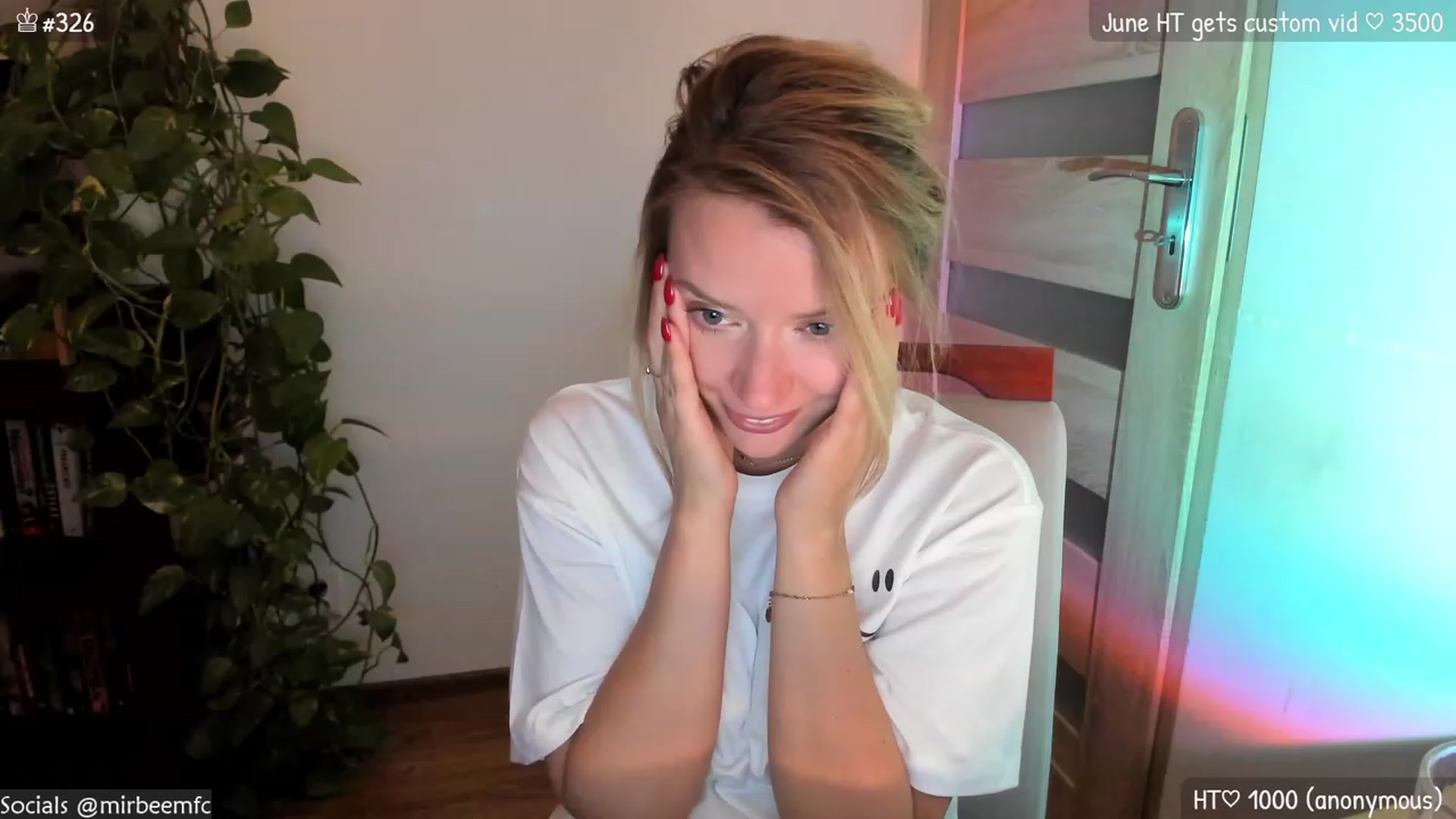 Gallery image thumbnail from MirBee's myfreecams stream on, 06/06/2023, 23:37 image 12 of 20