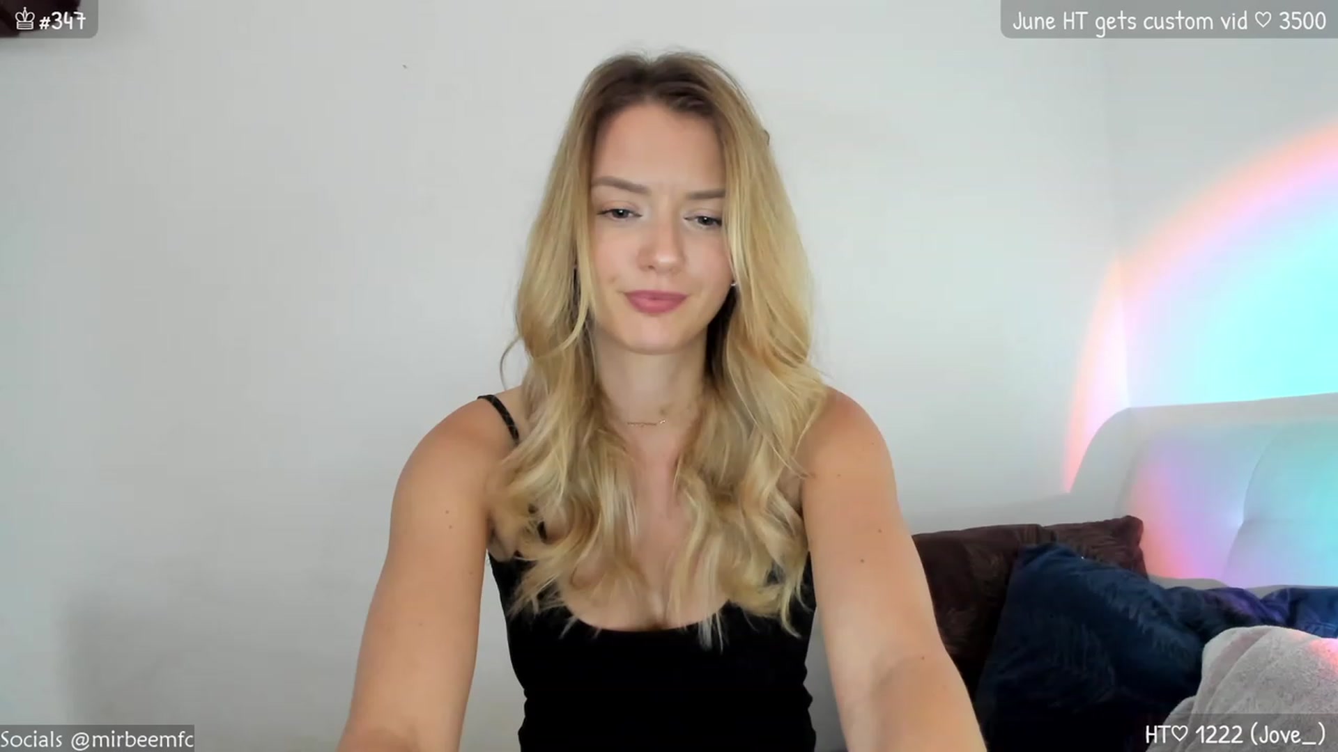 Gallery image thumbnail from MirBee's myfreecams stream on, 06/07/2023, 16:18 image 7 of 20