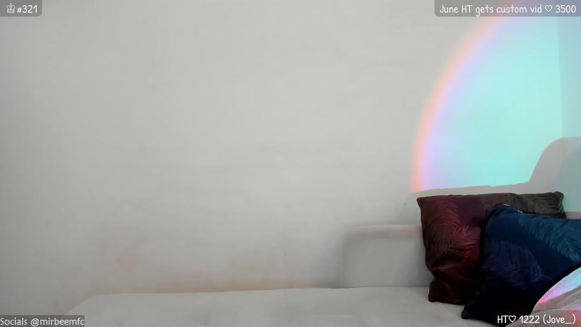 Gallery image thumbnail from MirBee's myfreecams stream on, 06/07/2023, 16:18 image 15 of 20
