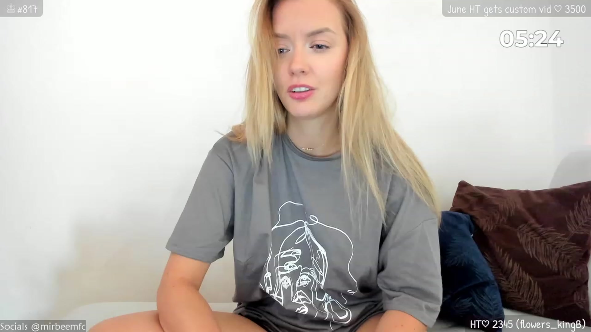 Gallery image thumbnail from MirBee's myfreecams stream on, 06/14/2023, 15:10 image 6 of 20
