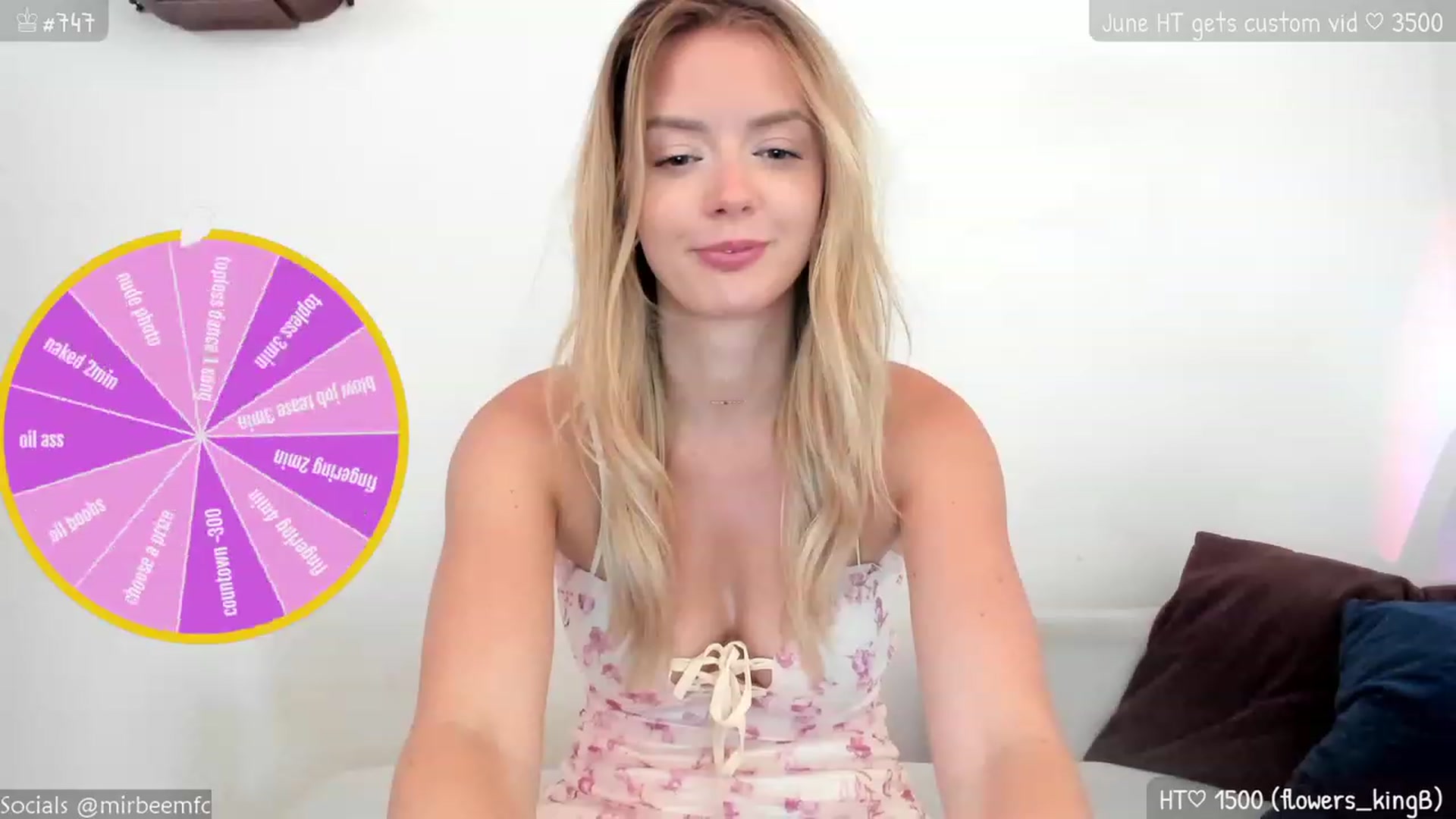 Gallery image thumbnail from MirBee's myfreecams stream on, 06/15/2023, 16:24 image 8 of 20