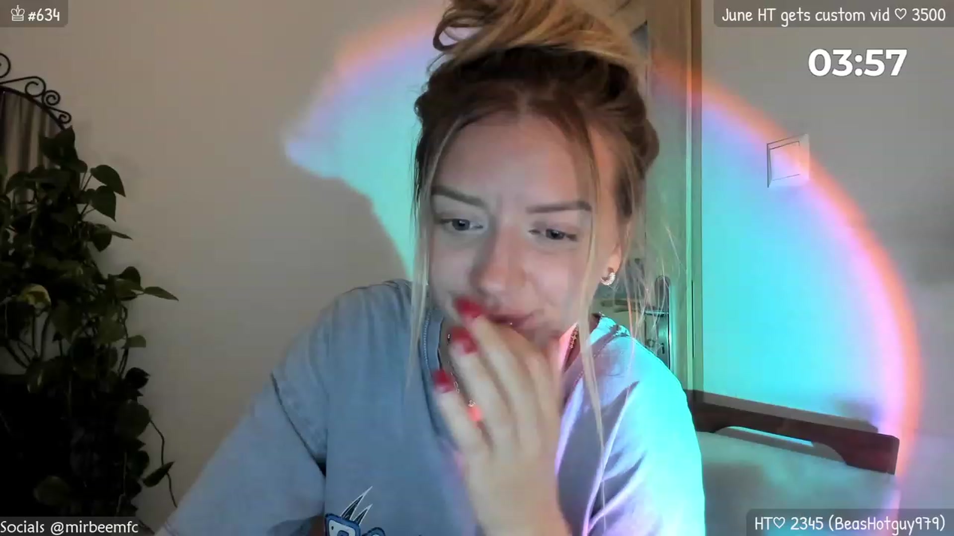 Gallery image thumbnail from MirBee's myfreecams stream on, 06/20/2023, 23:07 image 8 of 20