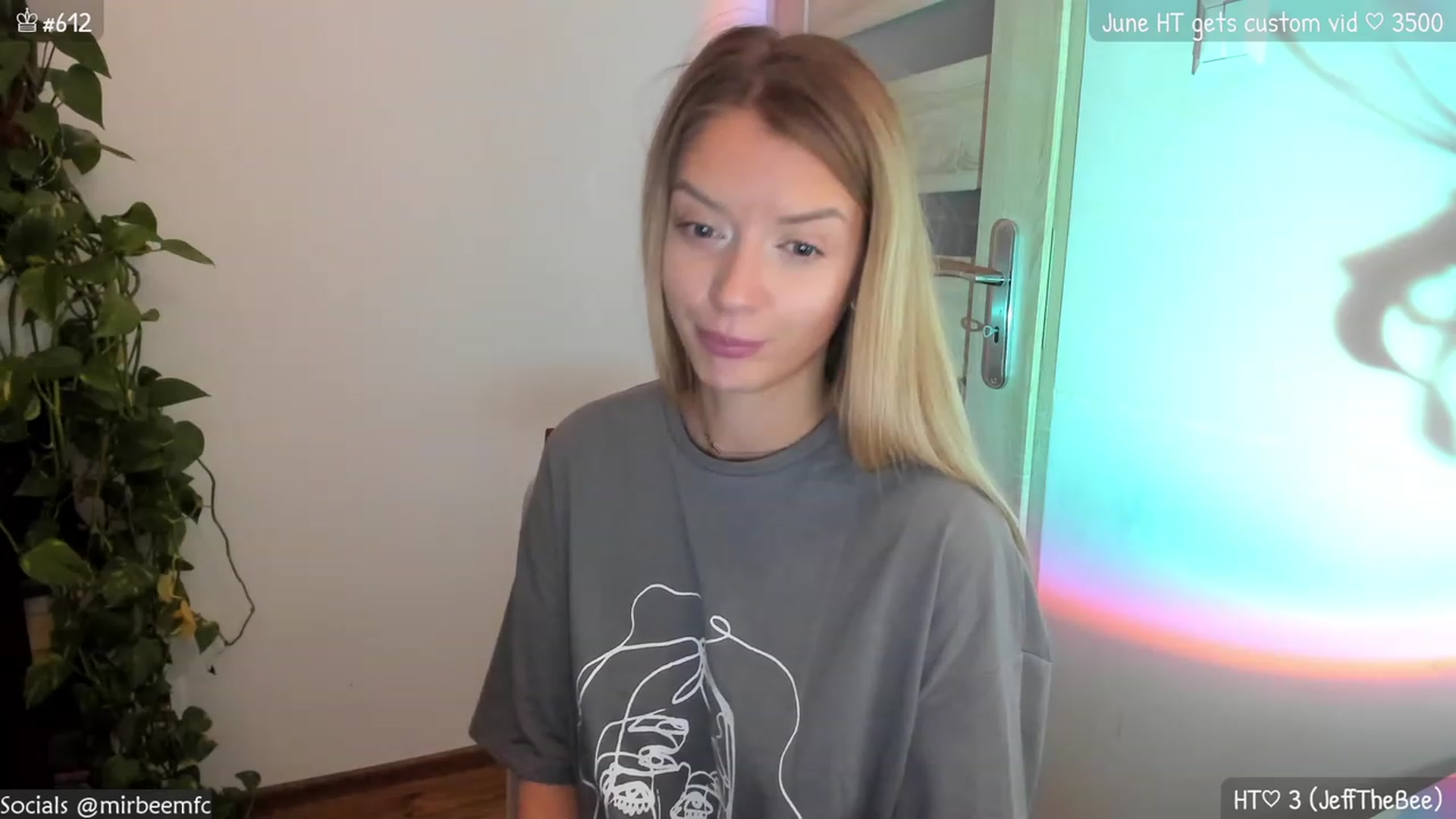 Gallery image thumbnail from MirBee's myfreecams stream on, 06/27/2023, 23:14 image 8 of 20
